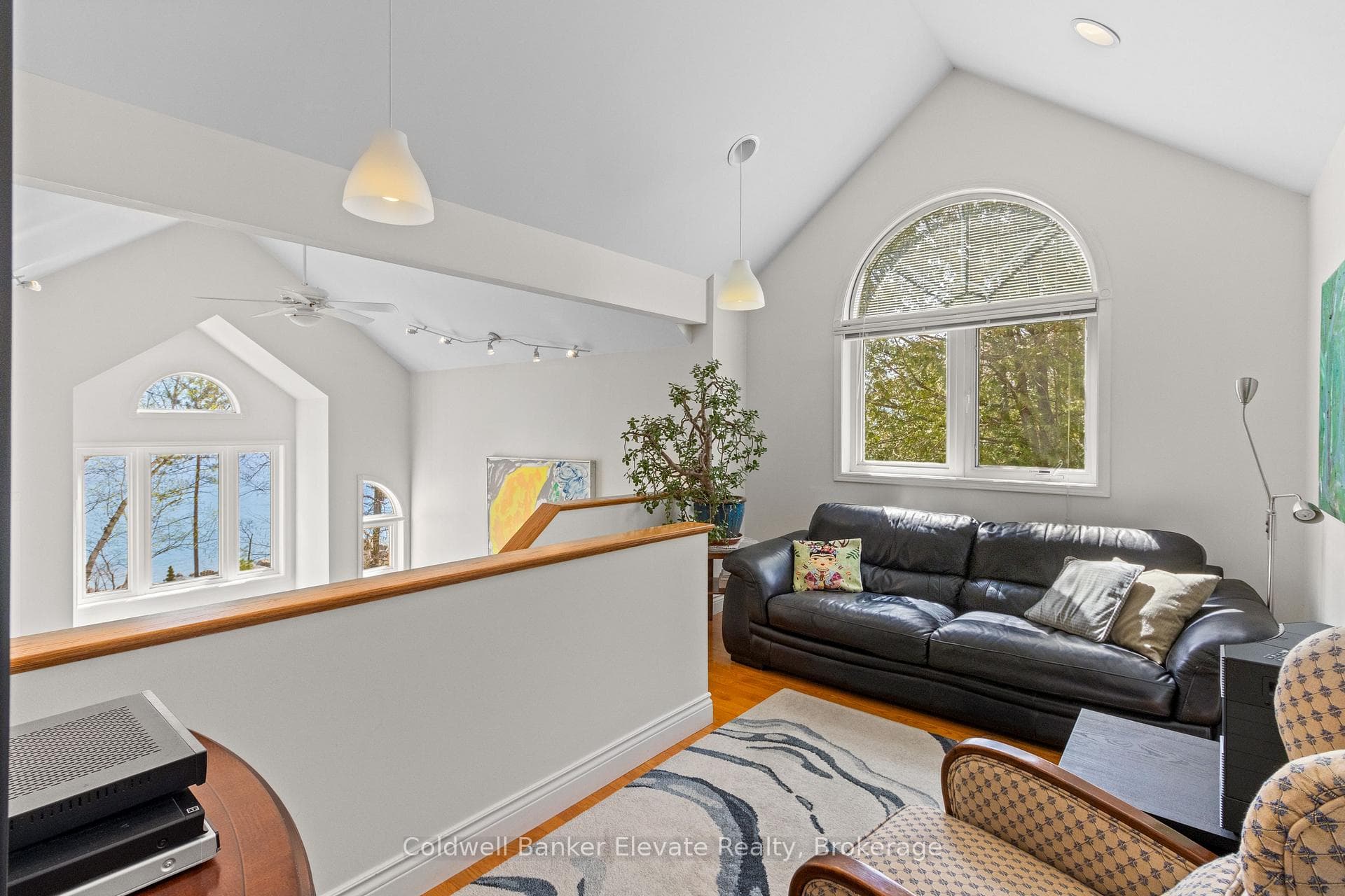 504553 Grey 1 Road photo 32