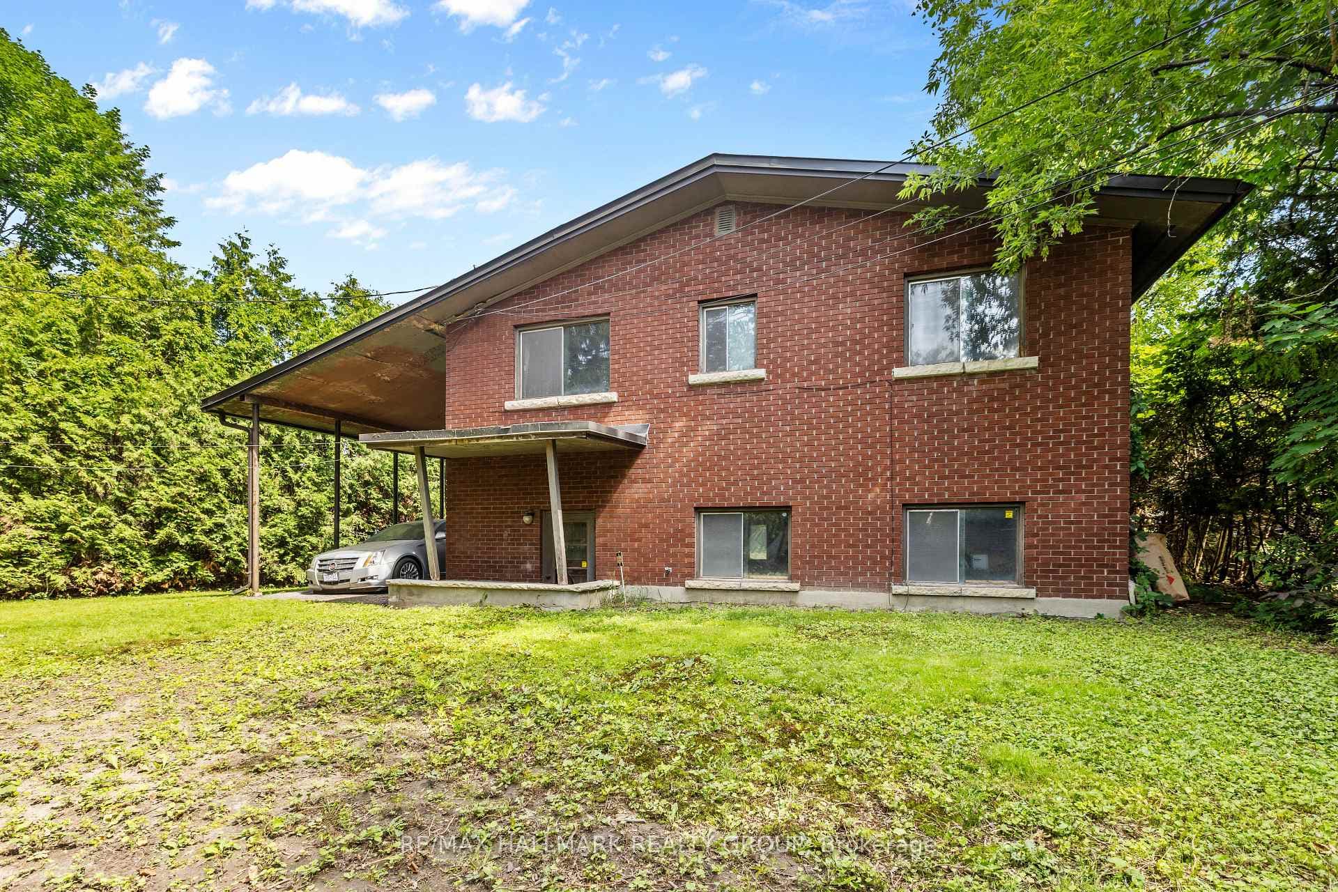 492 Vernon Avenue photo 36