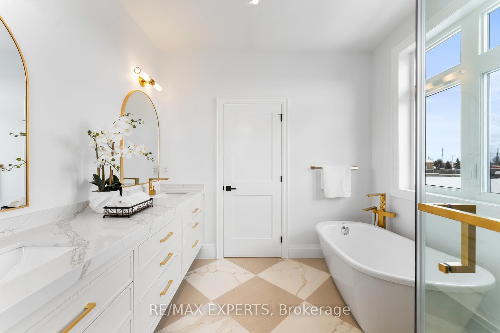 71 Hawkview Boulevard photo 29