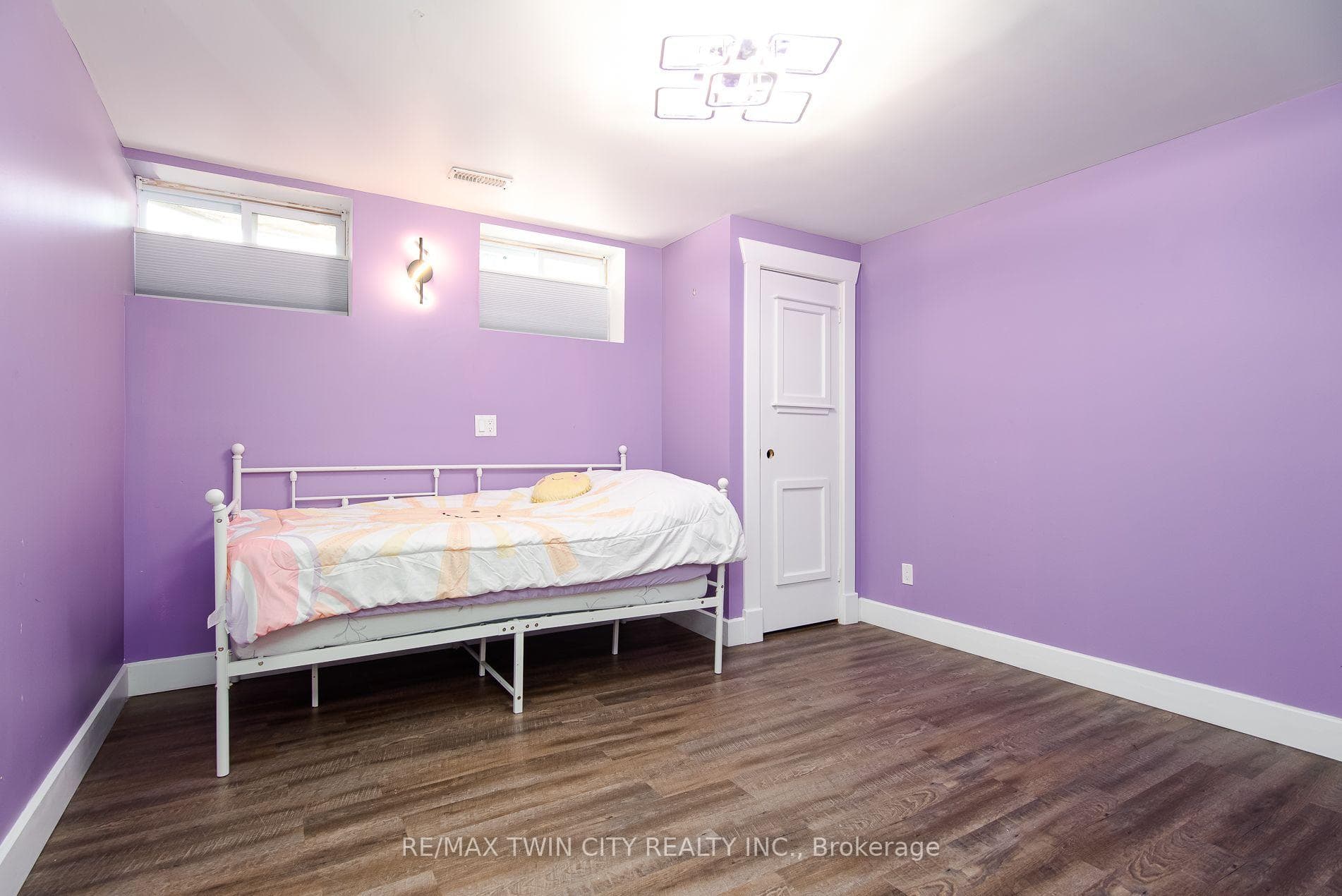 99 John Street photo 35