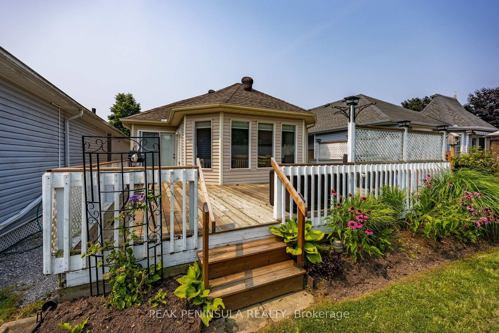 9 Walsingham Drive photo 25