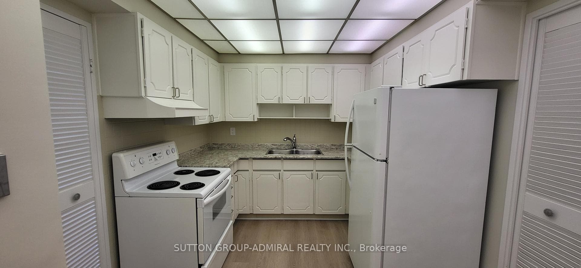 130 Neptune Drive Unit 1409 photo 12