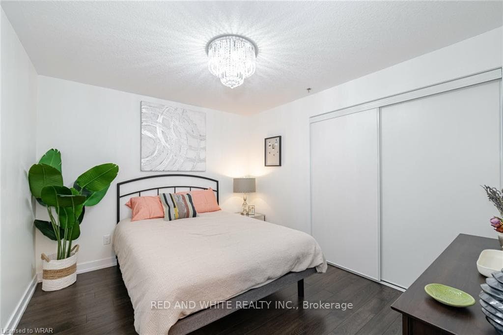 2486 Old Bronte Road Unit 328 photo 20