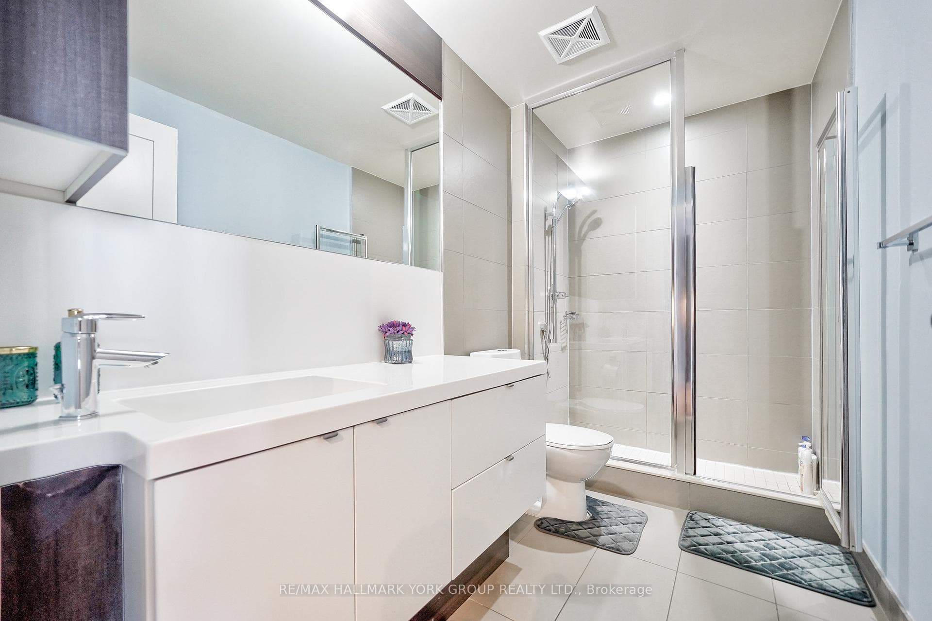 300 Front Street Unit 3401 photo 26