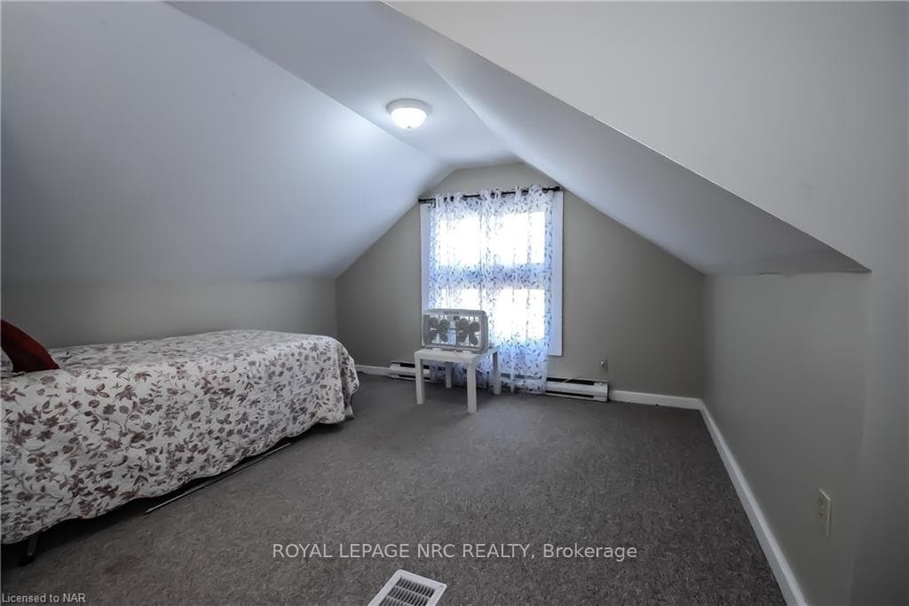 200 RUSSELL Avenue Unit 3 photo 15