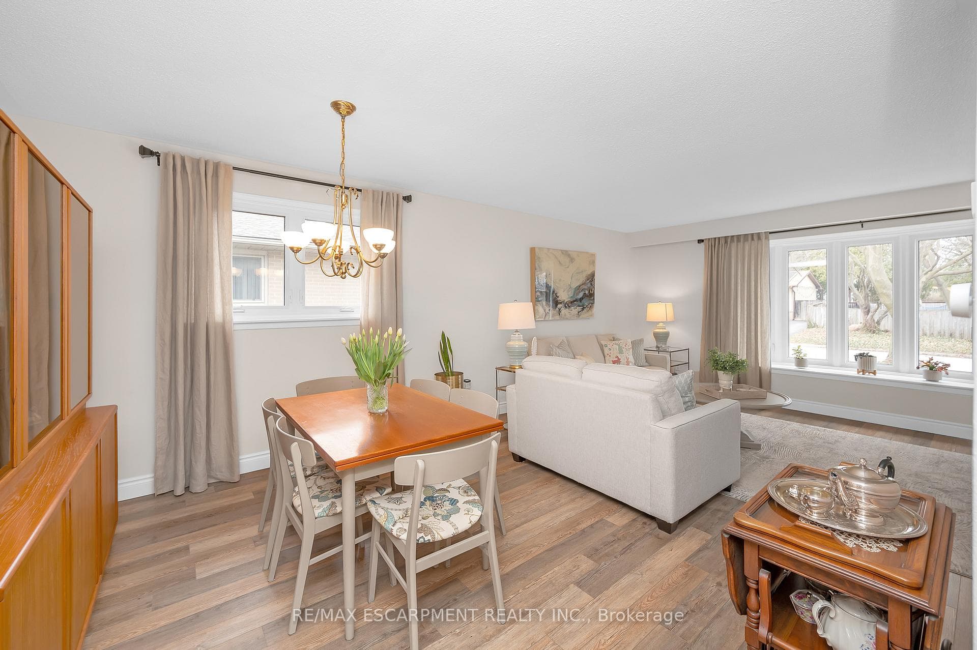 1428 Dewbourne Crescent photo 6