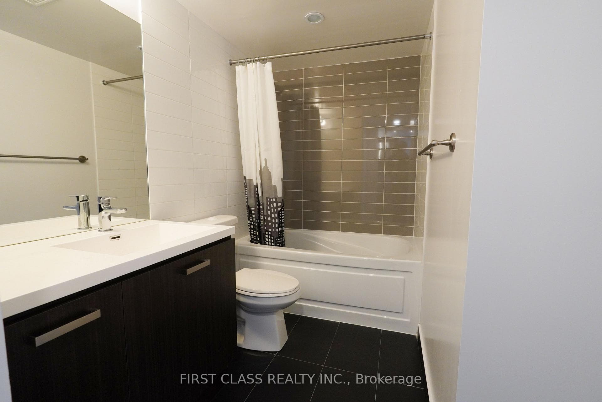 125 Redpath Avenue Unit 712 photo 12