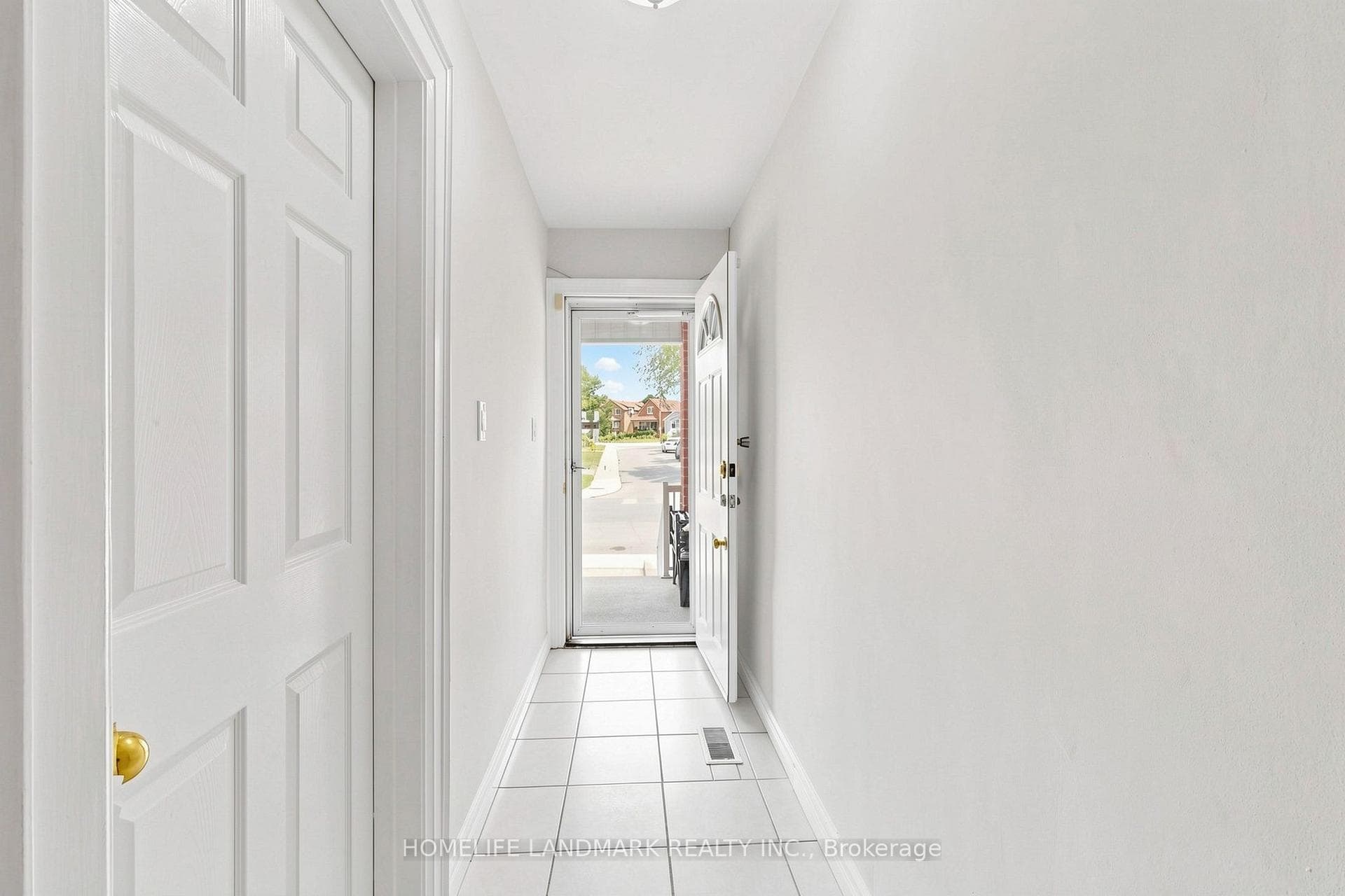 484 Glenholme Avenue photo 22