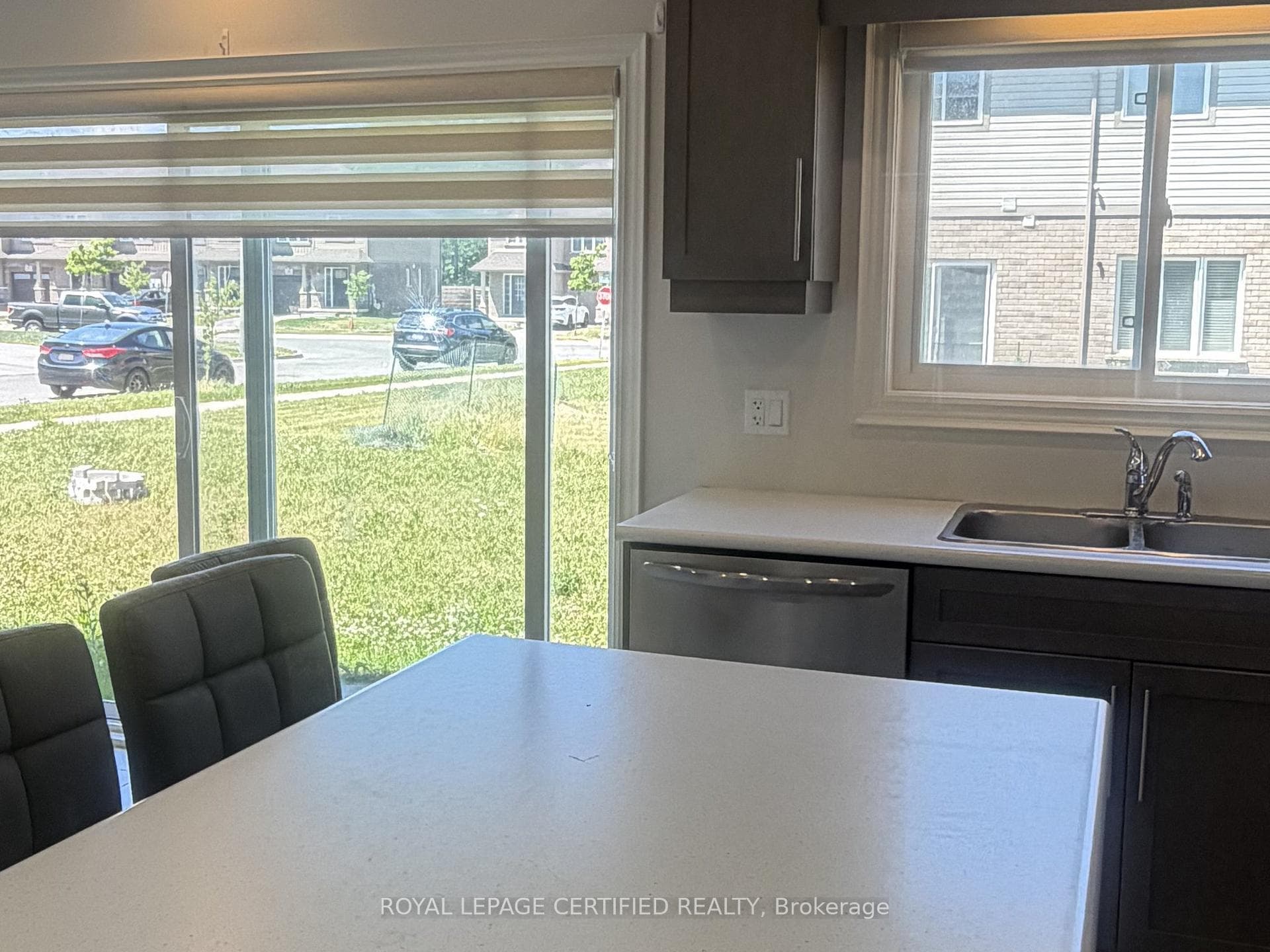 14 Overholt Drive photo 10