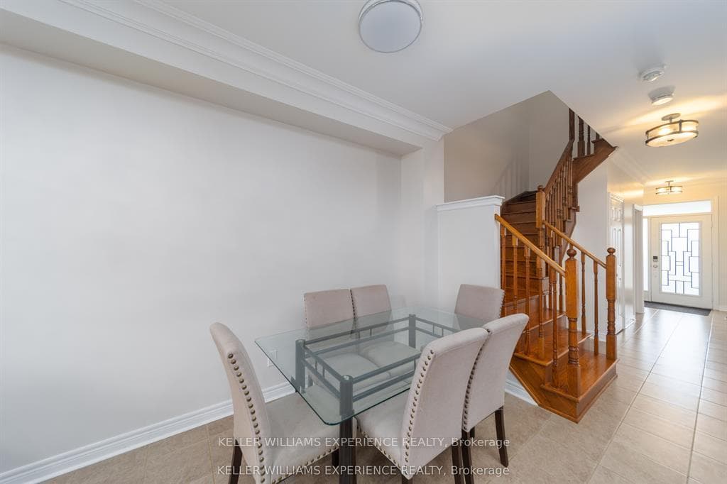 6 Weaver Terrace photo 10