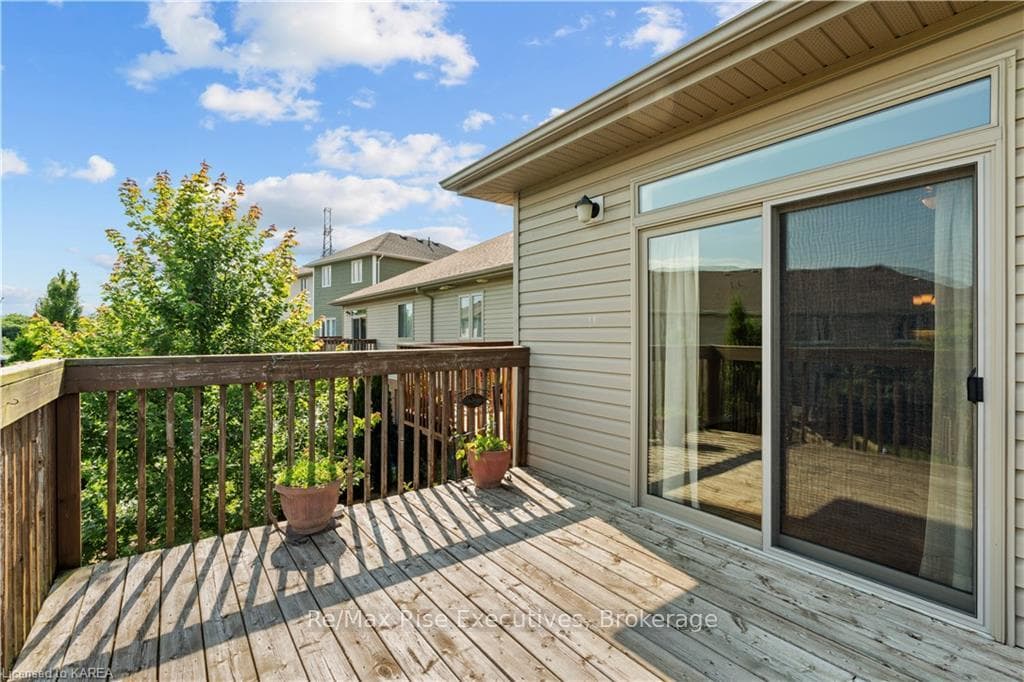 1193 WHEATHILL Street photo 32