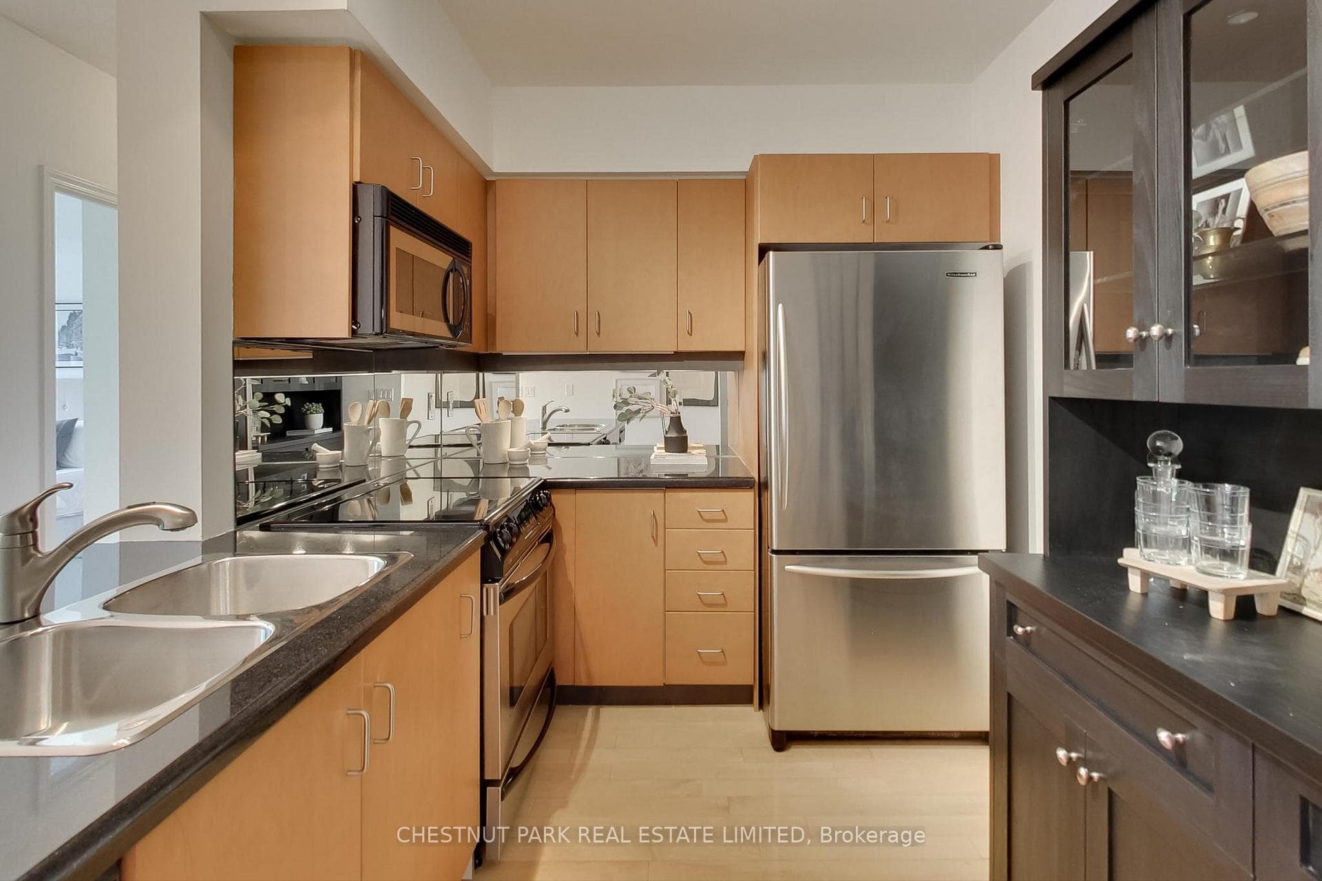 10 Delisle Avenue Unit 414 photo 13