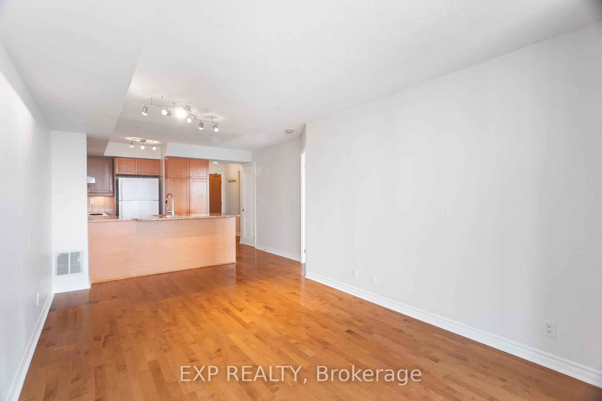 1 Elm Drive Unit 1609 photo 11