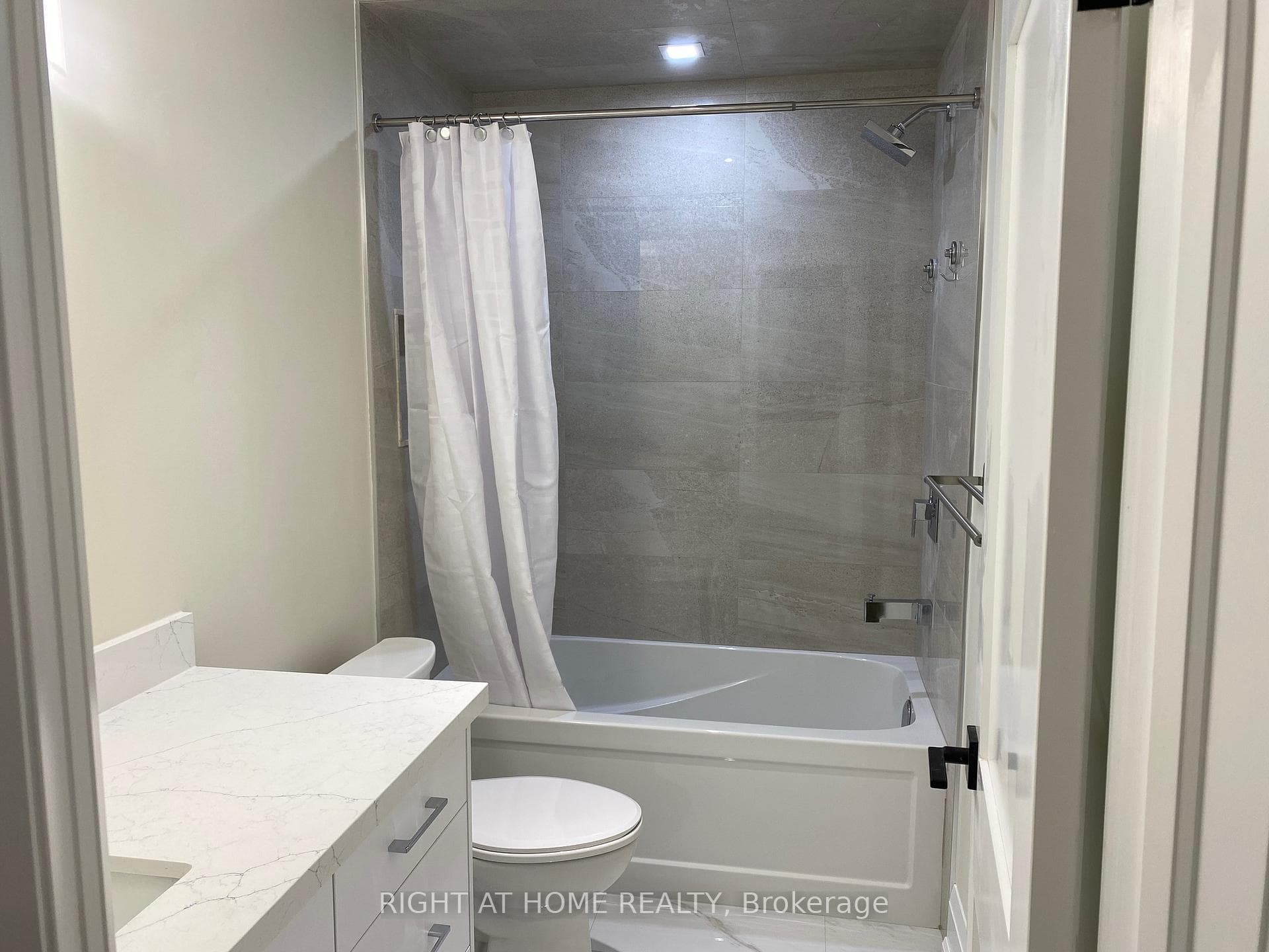 2nd washroom