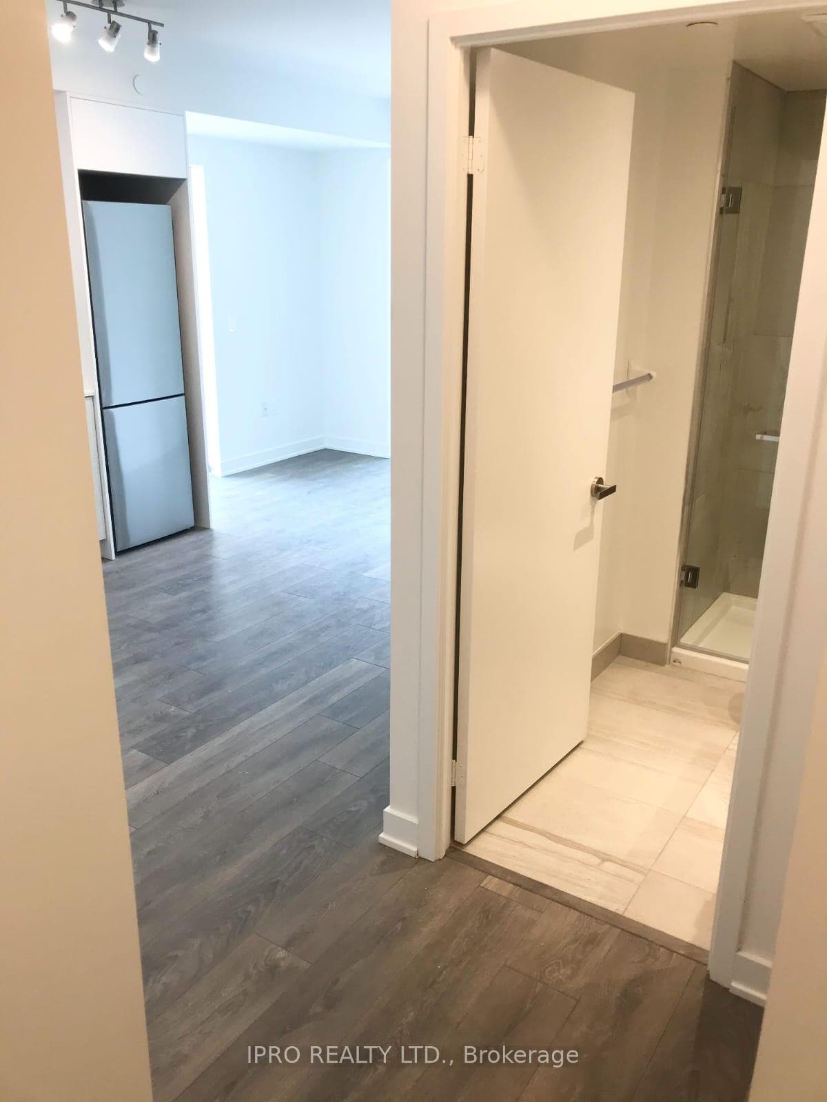 195 Redpath Avenue Unit 712 photo 21