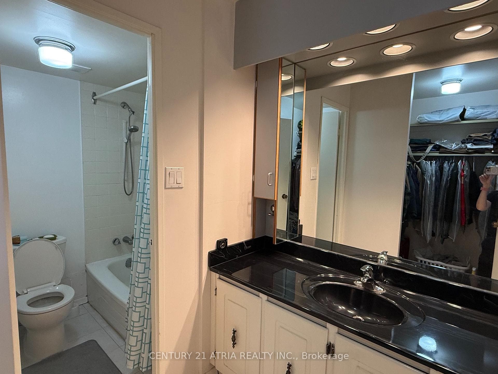 Master Ensuite