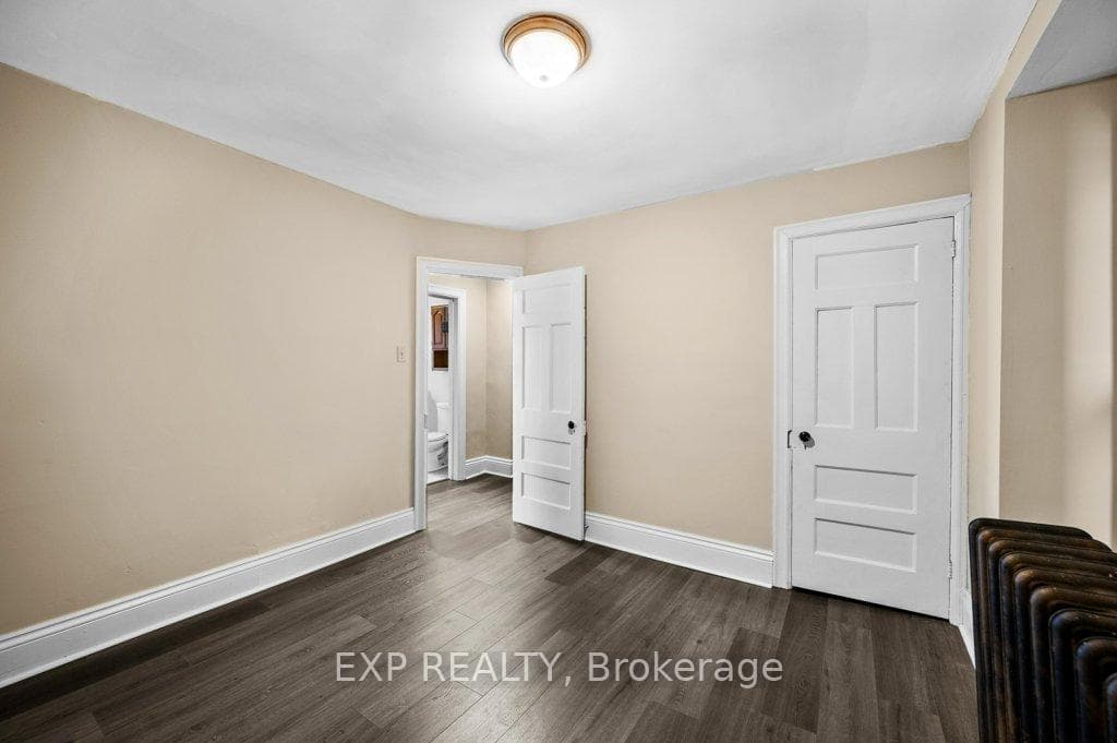 54 Frederick Avenue photo 19