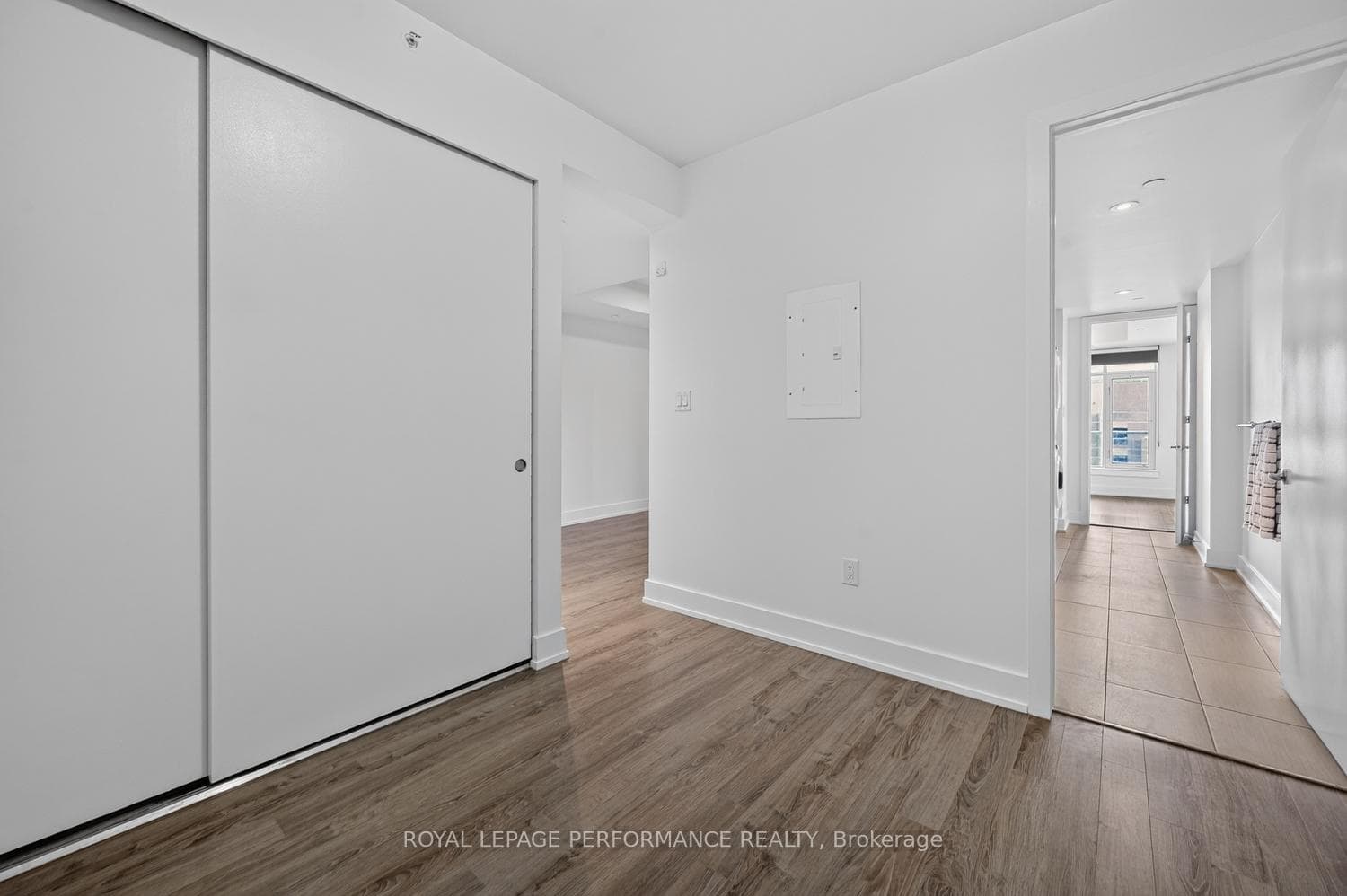 100 Champagne Avenue Unit 903 photo 25