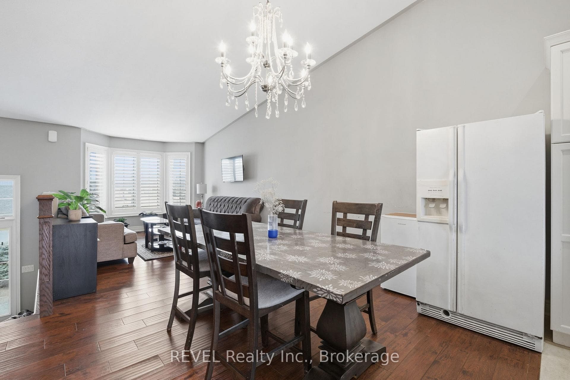 8846 Angie Drive photo 11
