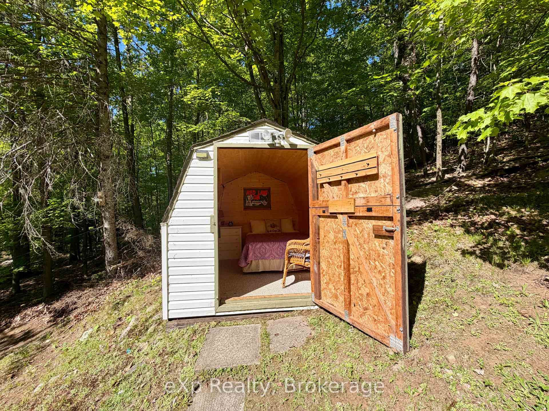 1082 Cowan Park Road Unit 3 photo 22