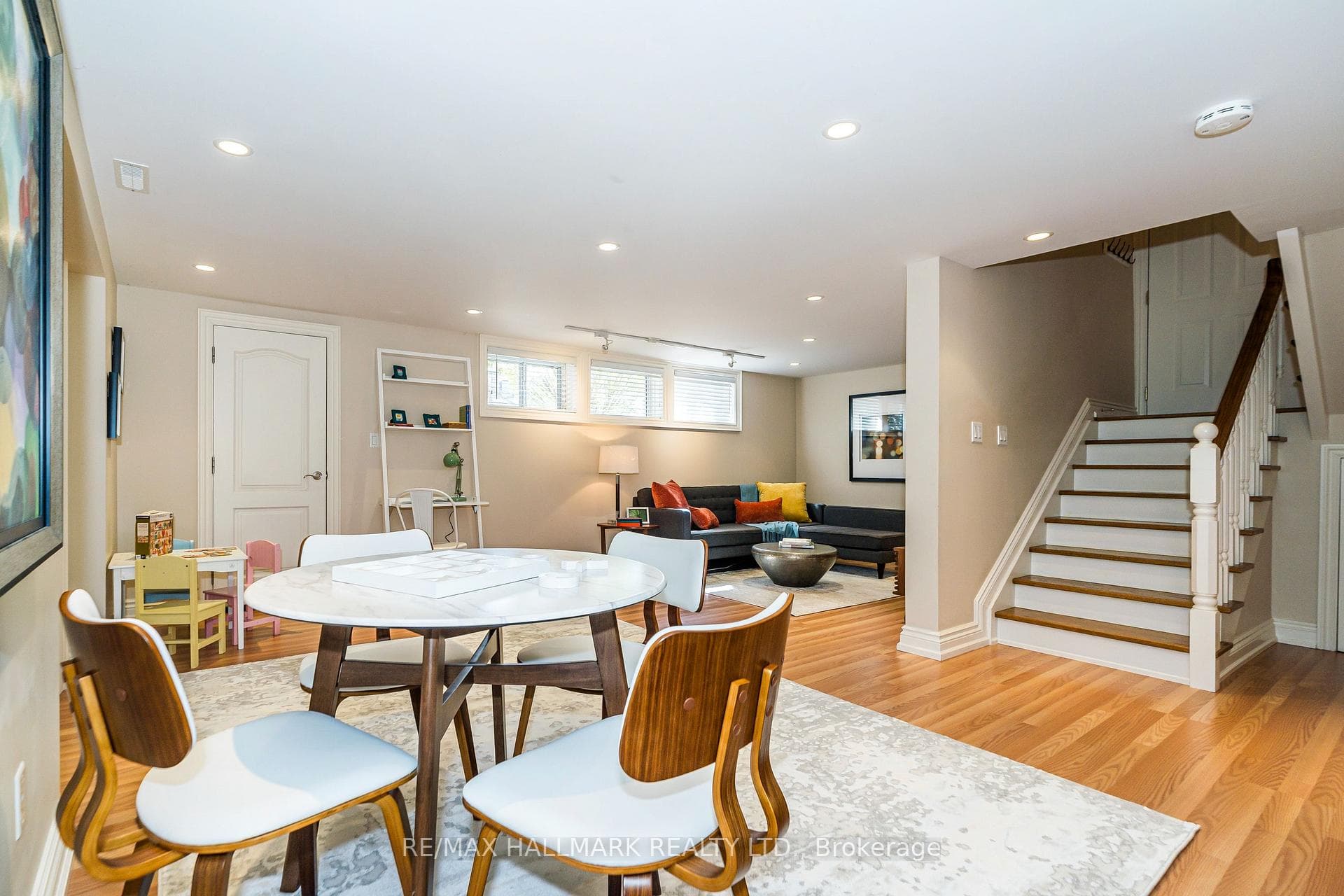 14 Hampshire Heights photo 34