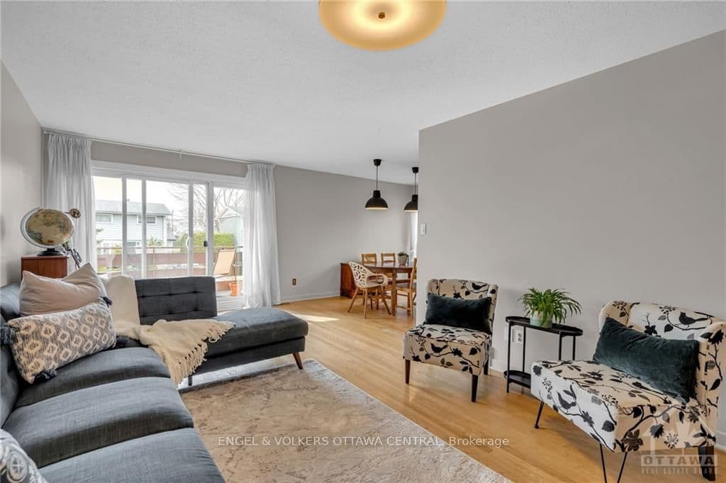 27 MULVAGH Avenue photo 5