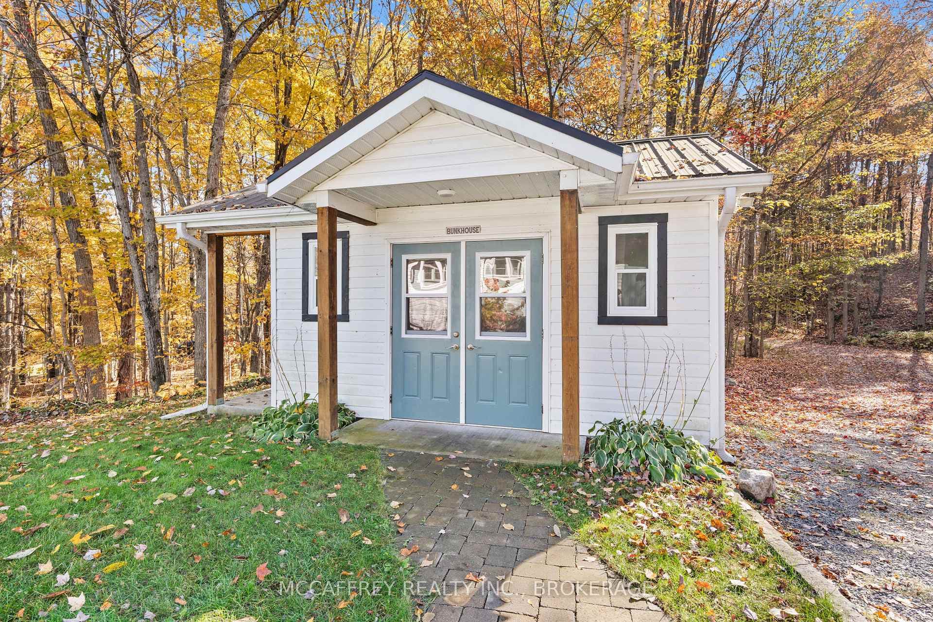 1140 Phillips Lane photo 31