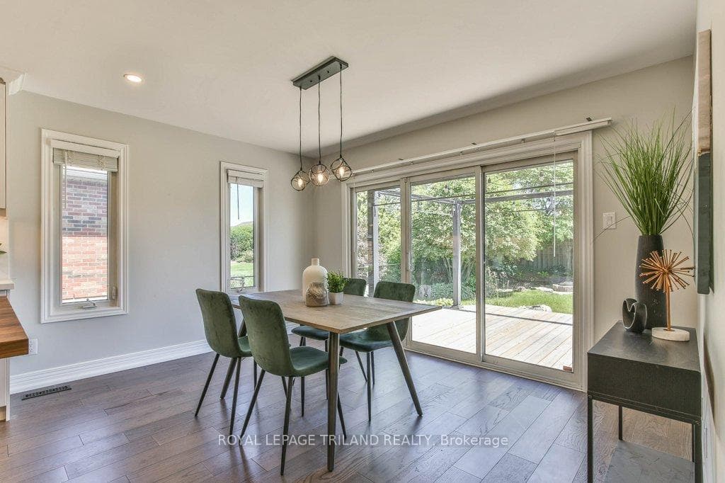 16 PINEHURST Drive photo 12