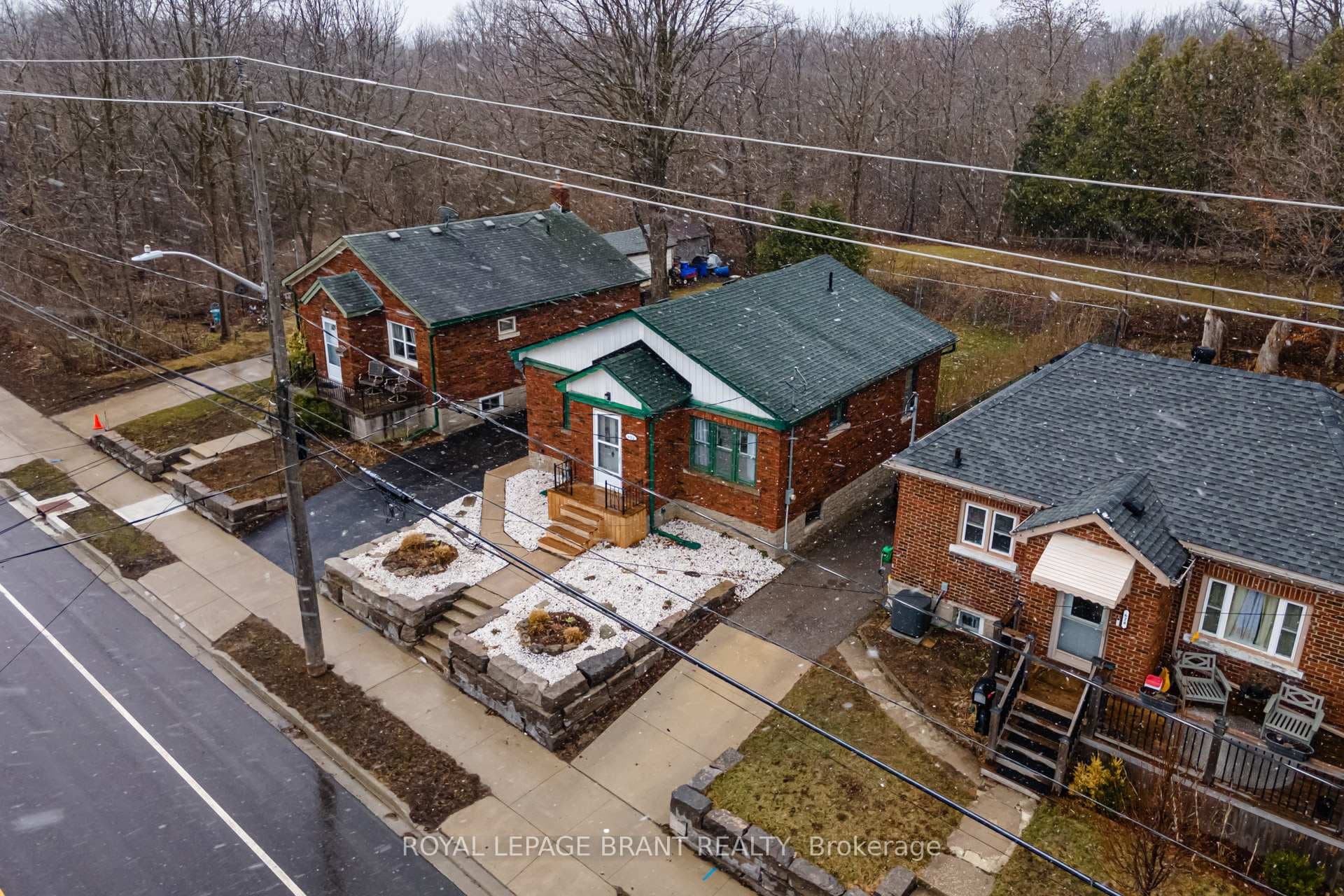 632 Stirling Avenue photo 3