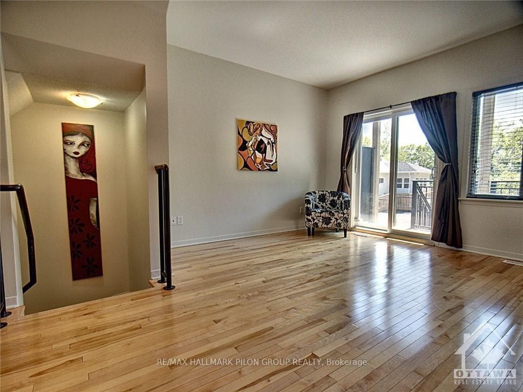 795 MONTREAL Road Unit 3 photo 12