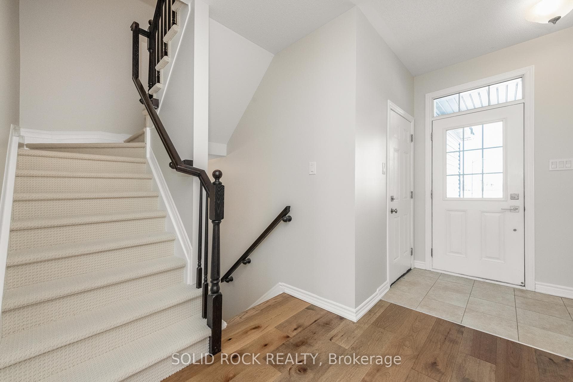 637 Monardia Way photo 5