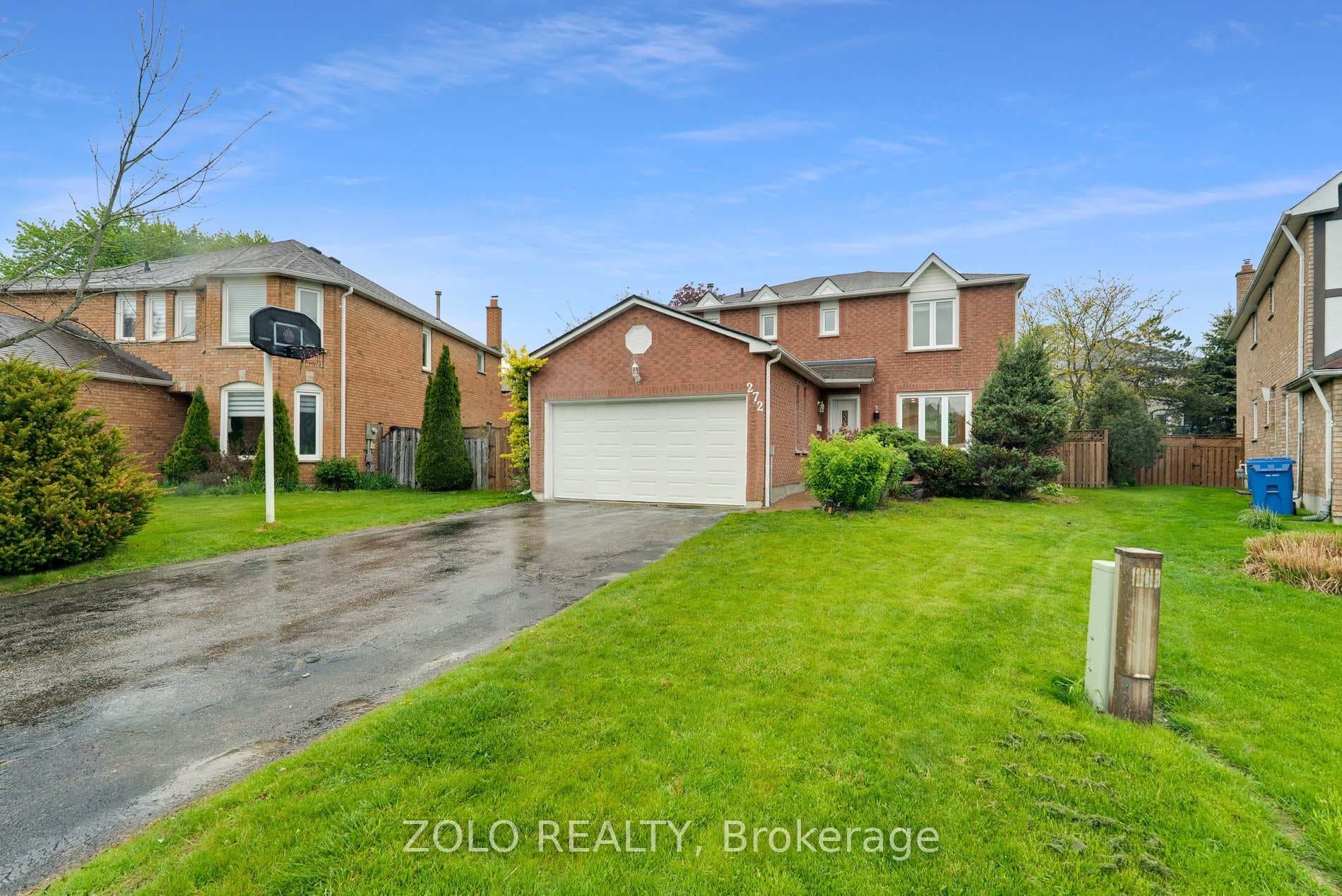 272 Elman Crescent photo 1