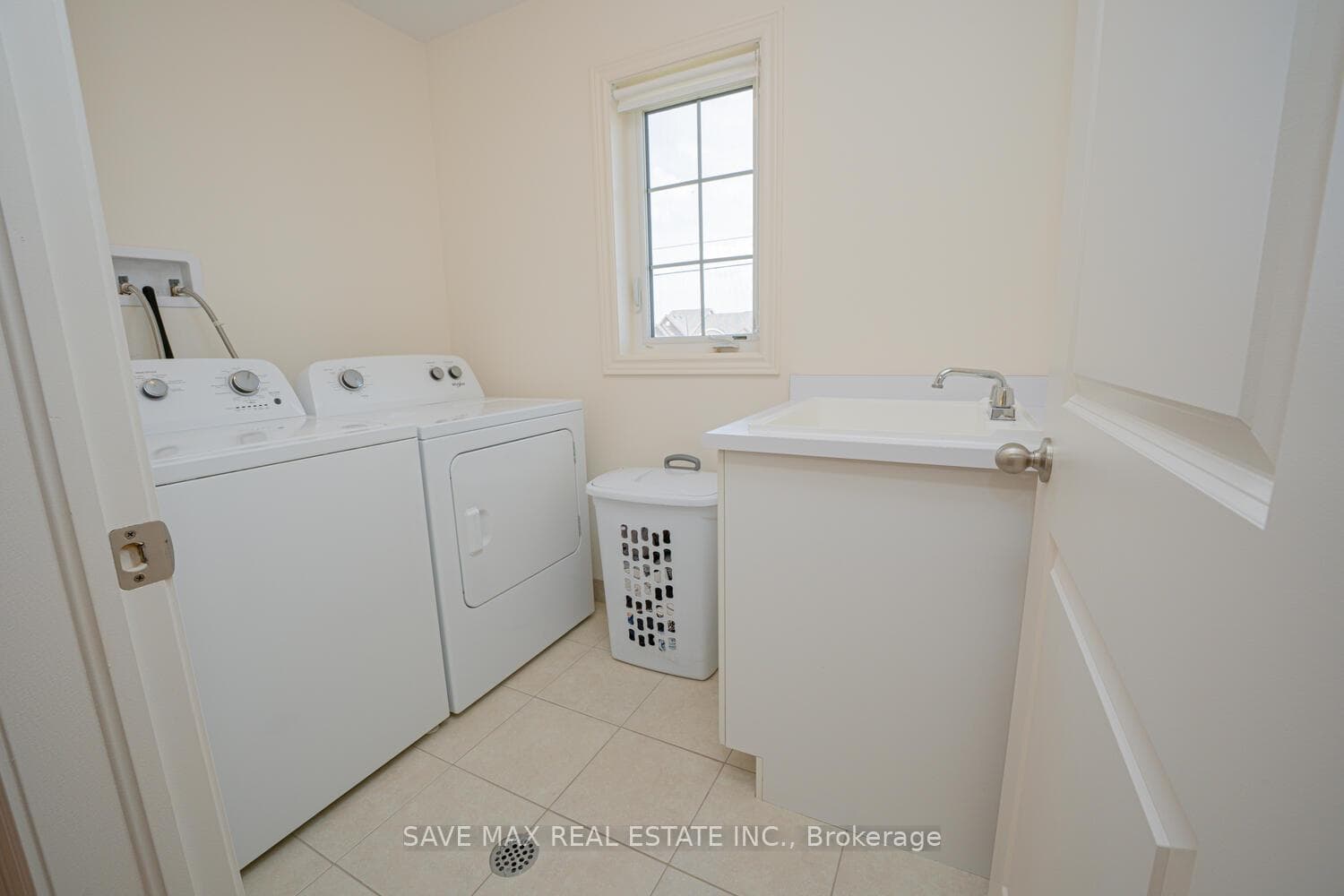 46 Pearman Crescent photo 27