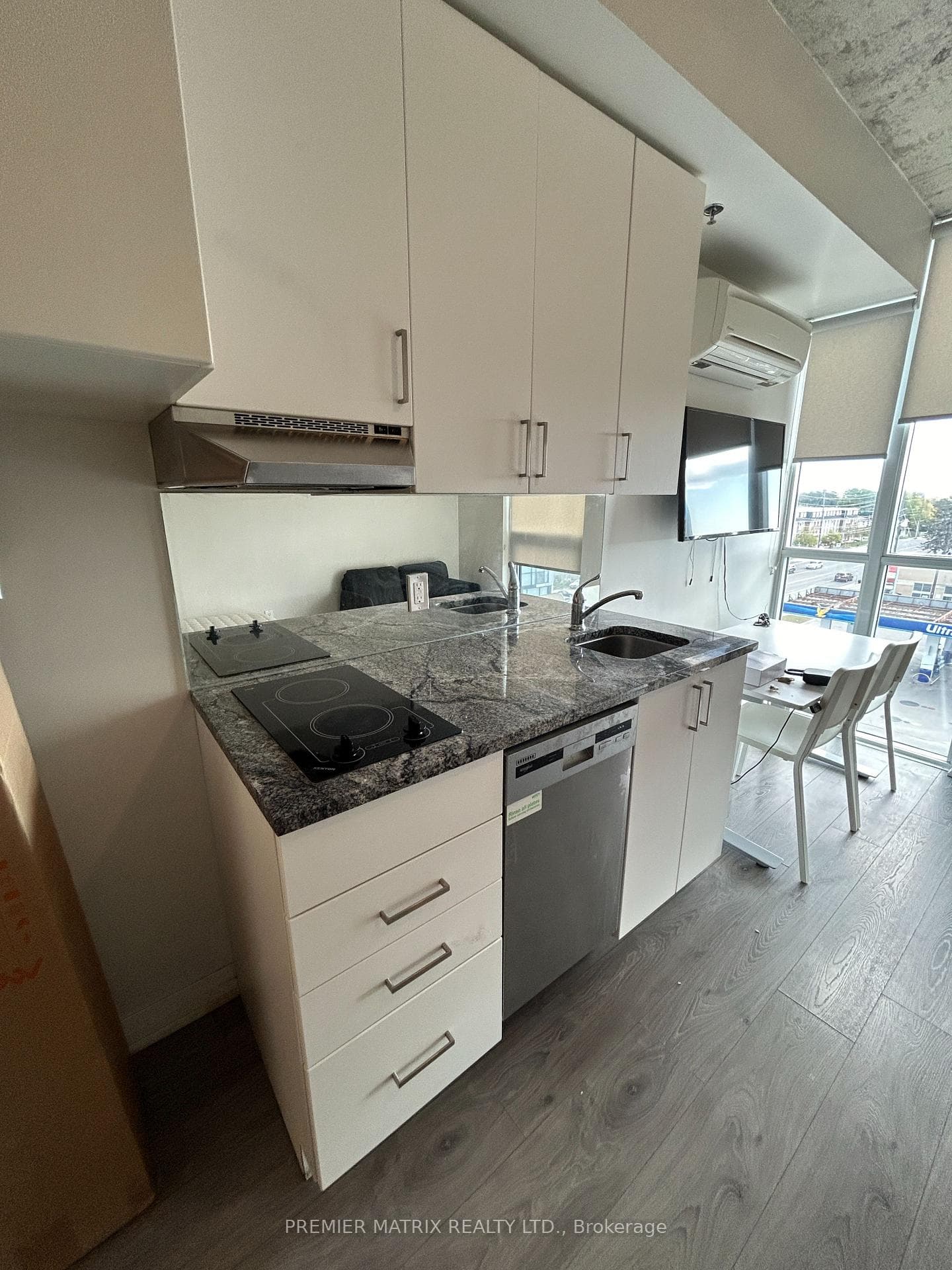 1900 Simcoe Street Unit 537 photo 3