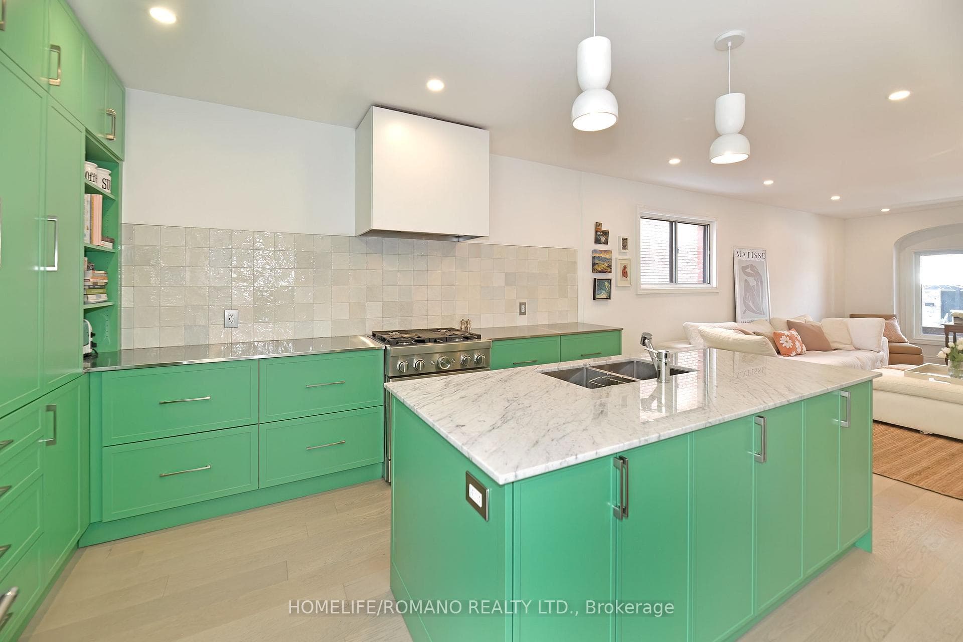 16 Sellers Avenue photo 11