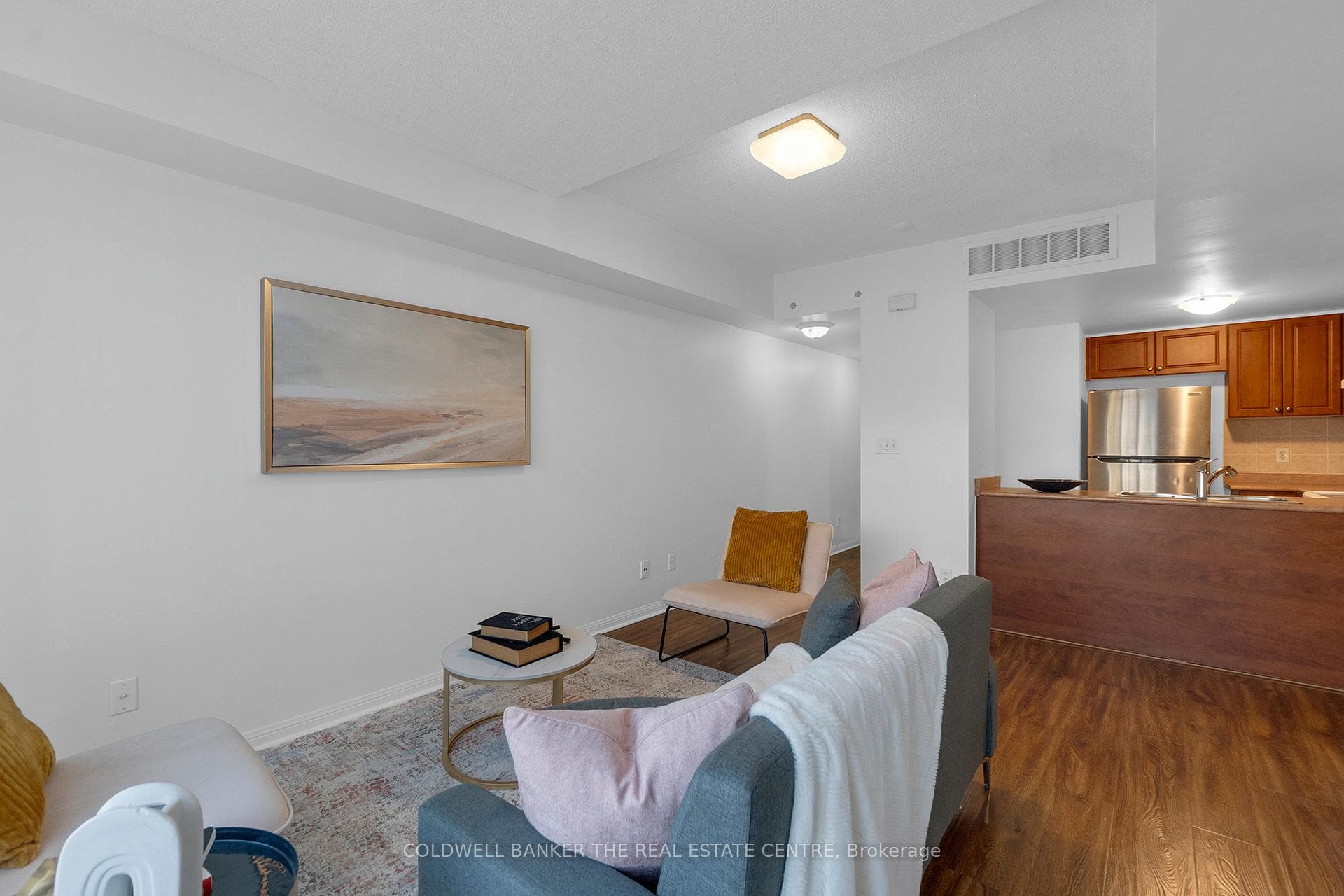 3047 Finch Avenue Unit 2057 photo 8