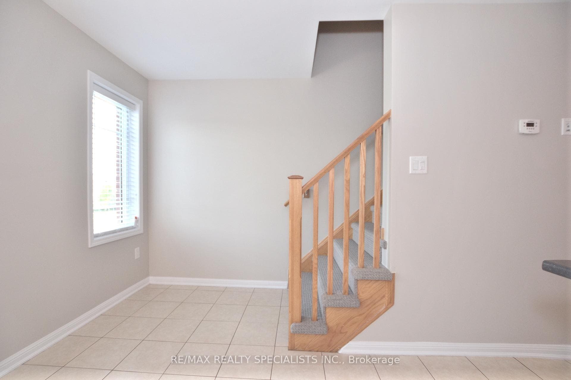 6020 Derry Road Unit 9 photo 9
