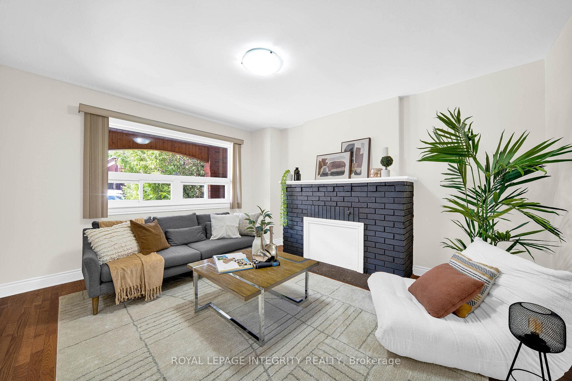 318 Somerset Street photo 10