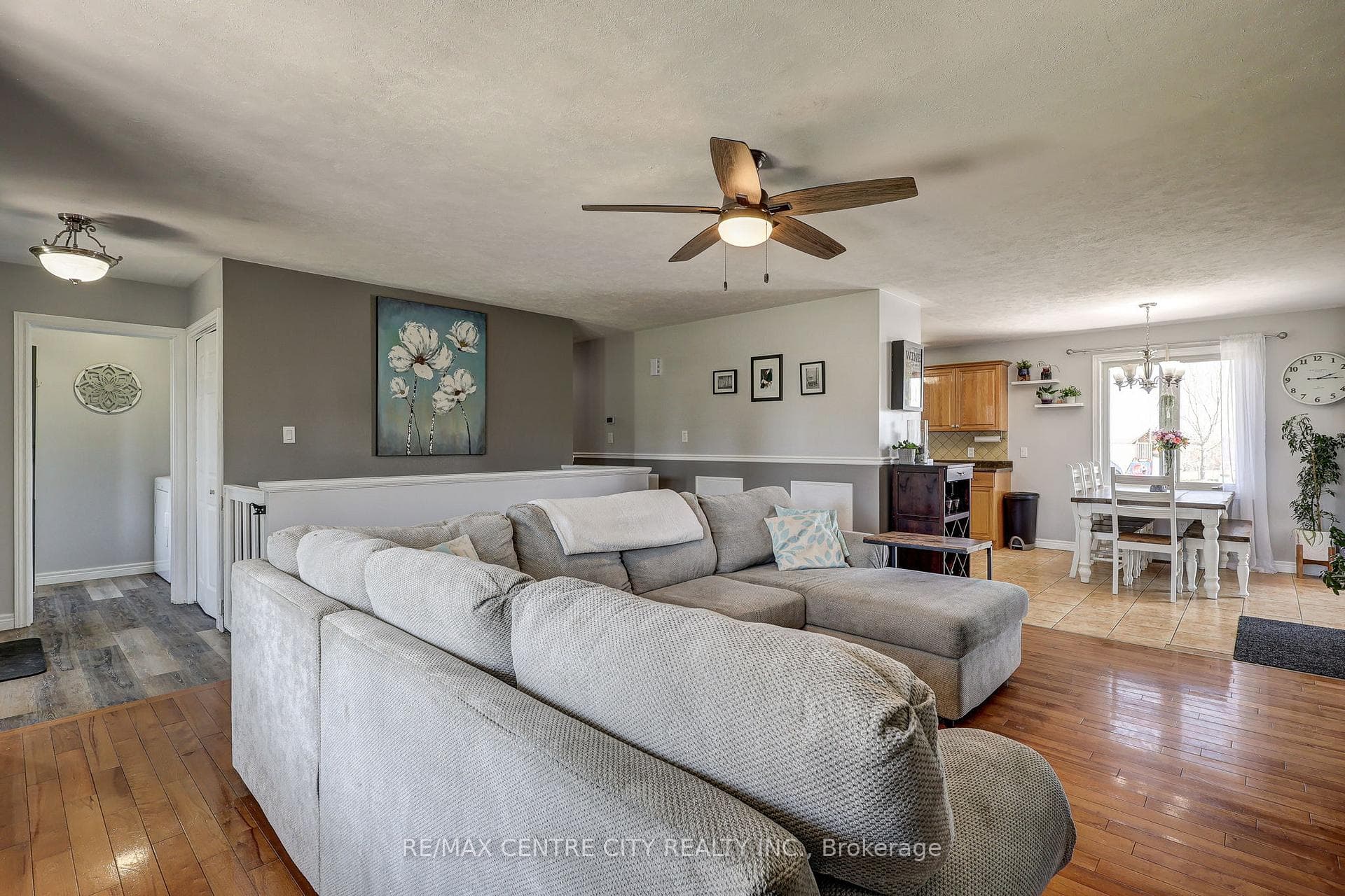 11680 Springfield Road photo 9