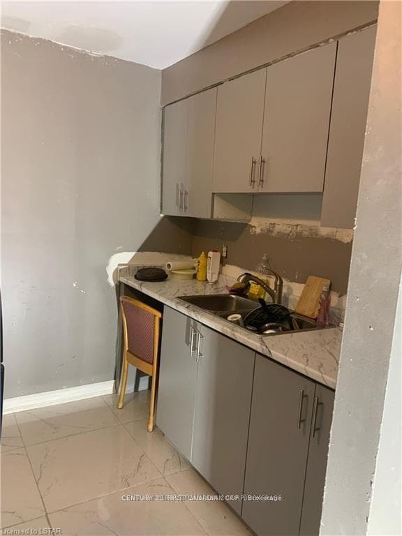 1330 JALNA Boulevard Unit 128 photo 2