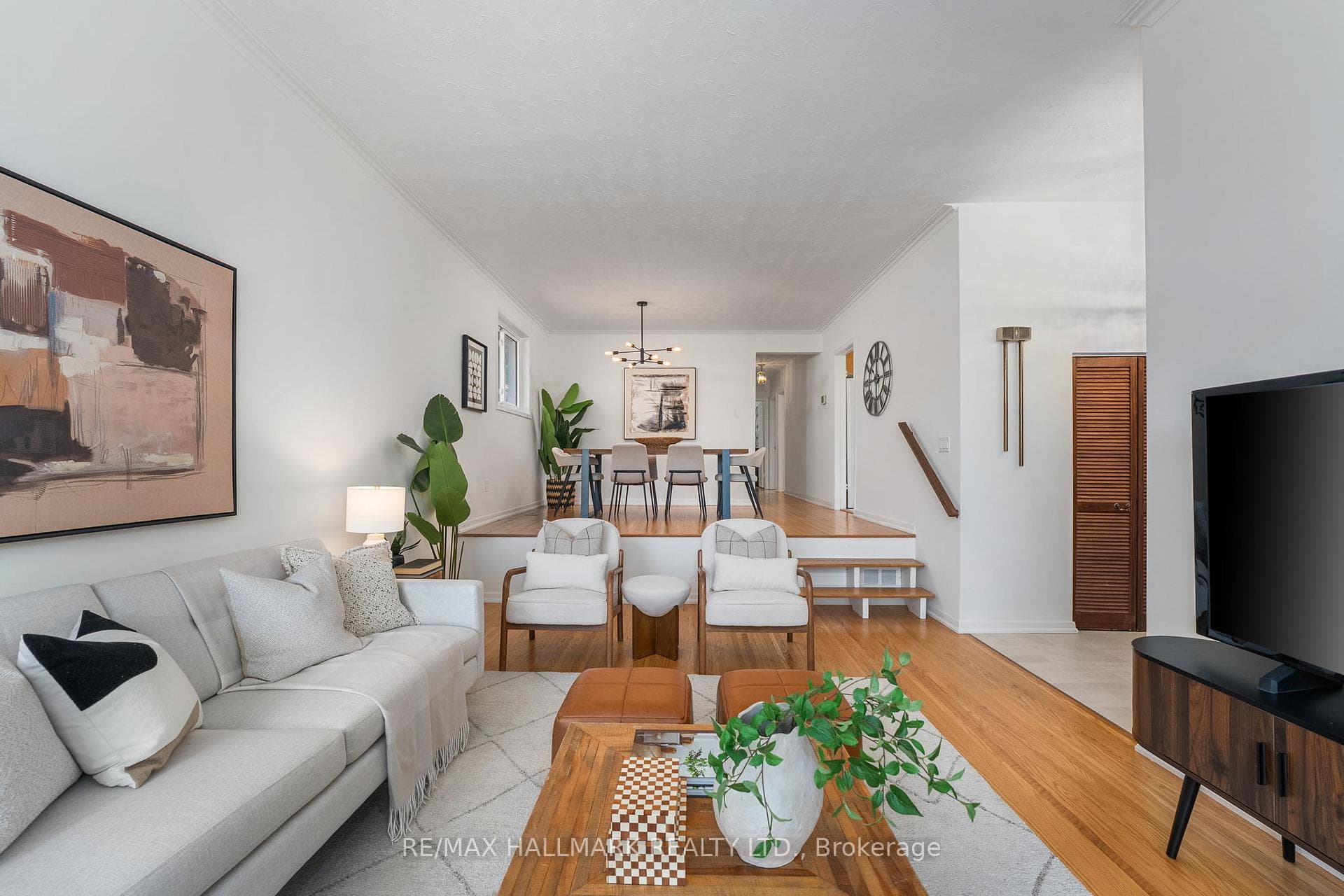 7 Wagner Drive photo 4