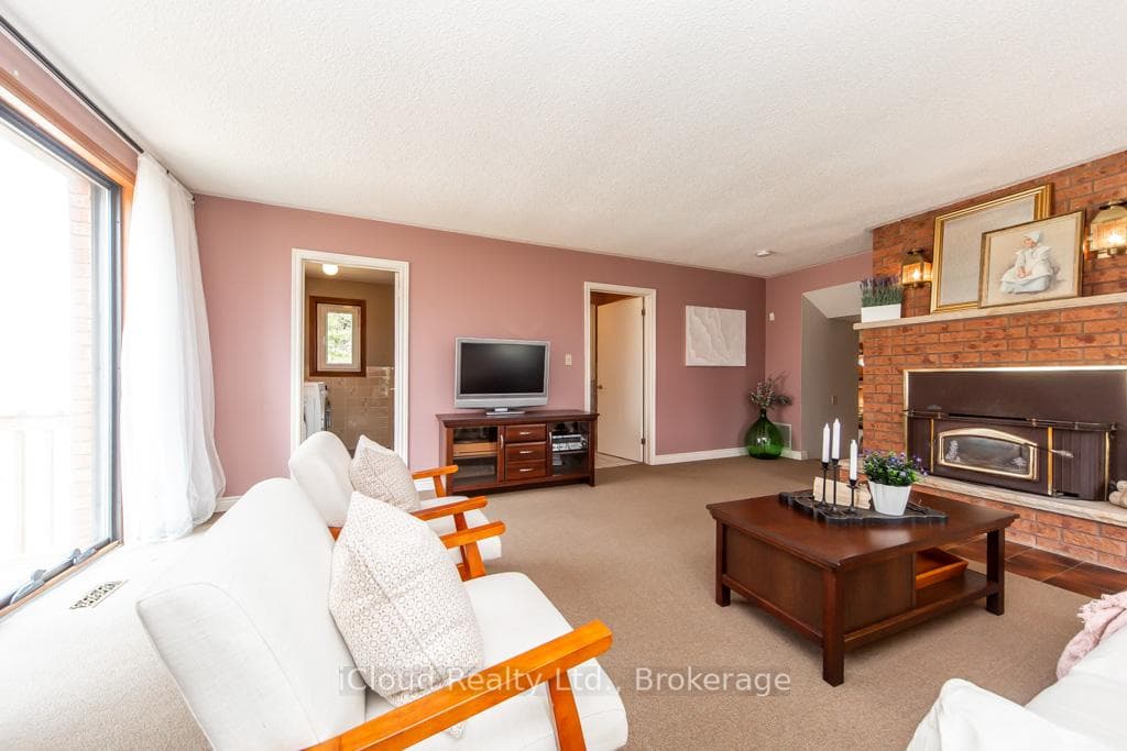 4101 Campbellville Road photo 16