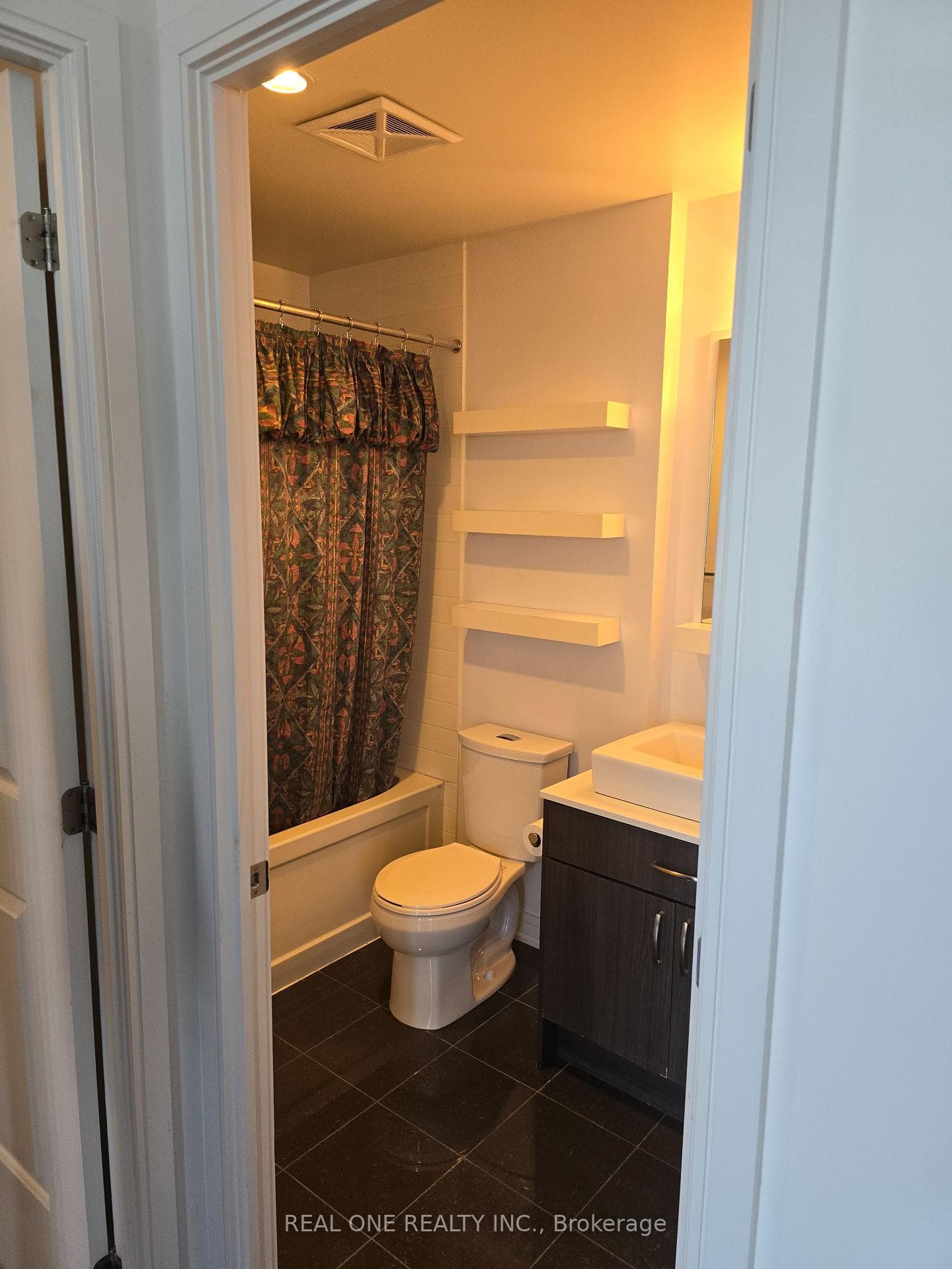 9201 Yonge Street Unit 1003 photo 10