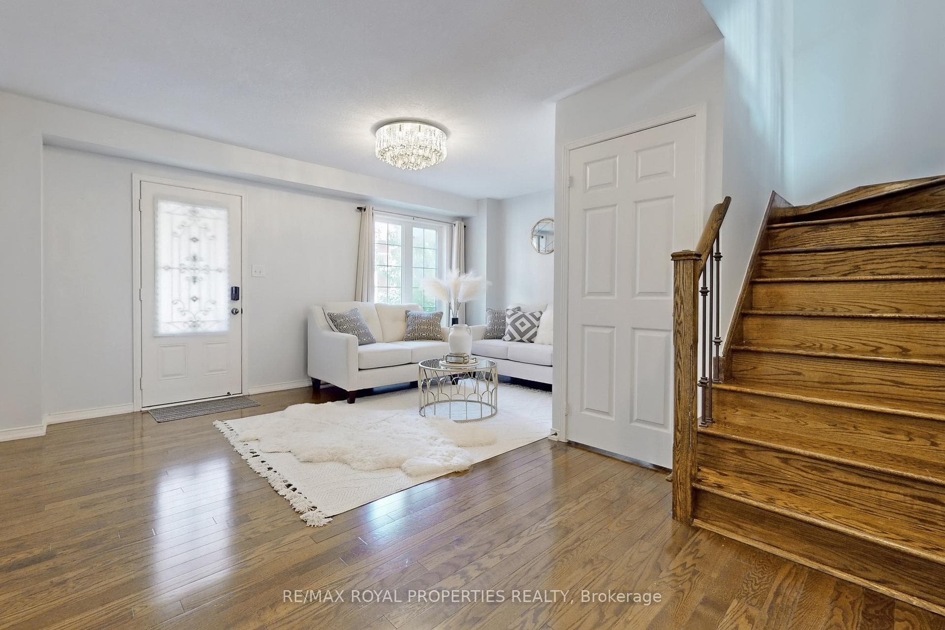 22 Blunden Road photo 3