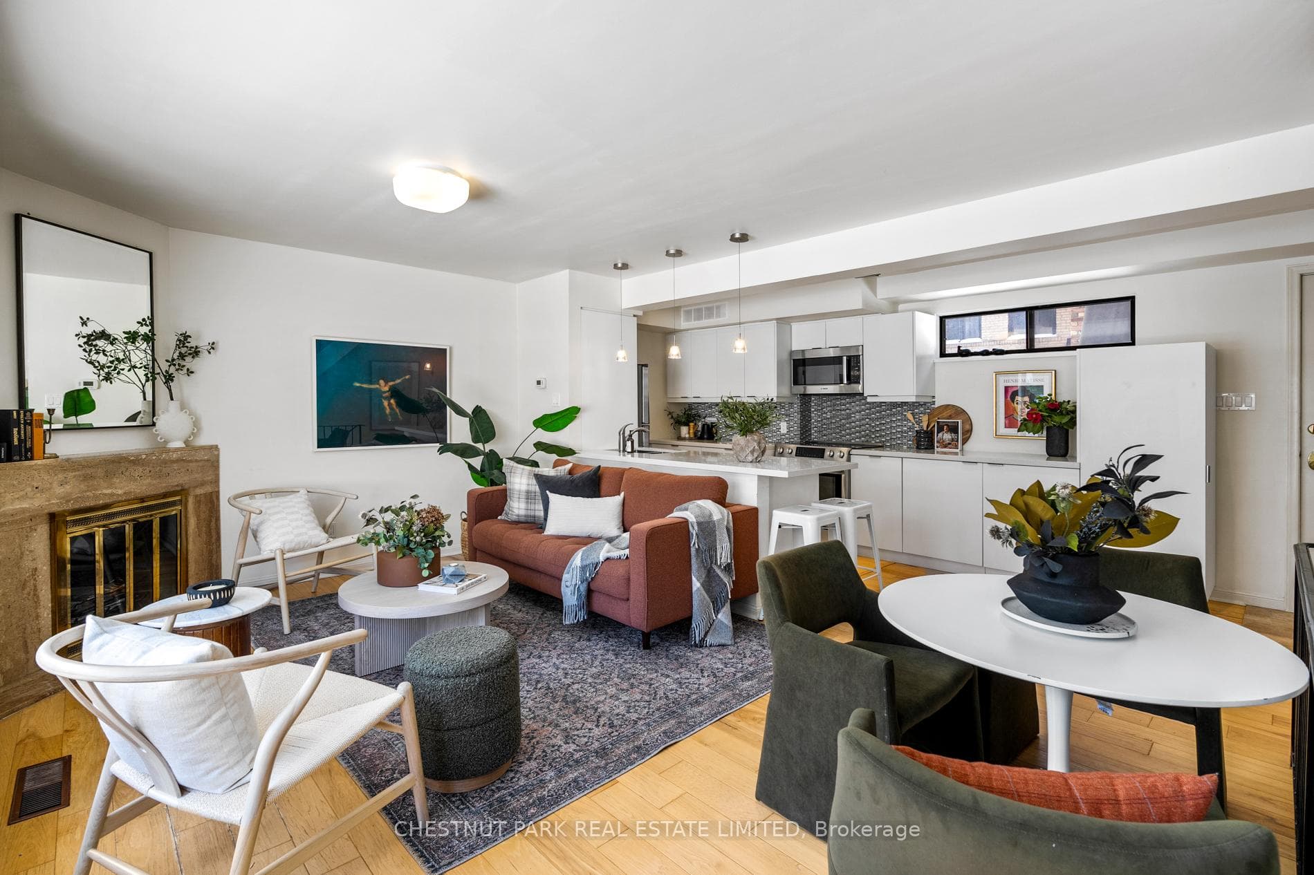 70 Shaftesbury Avenue Unit TH 11 photo 9