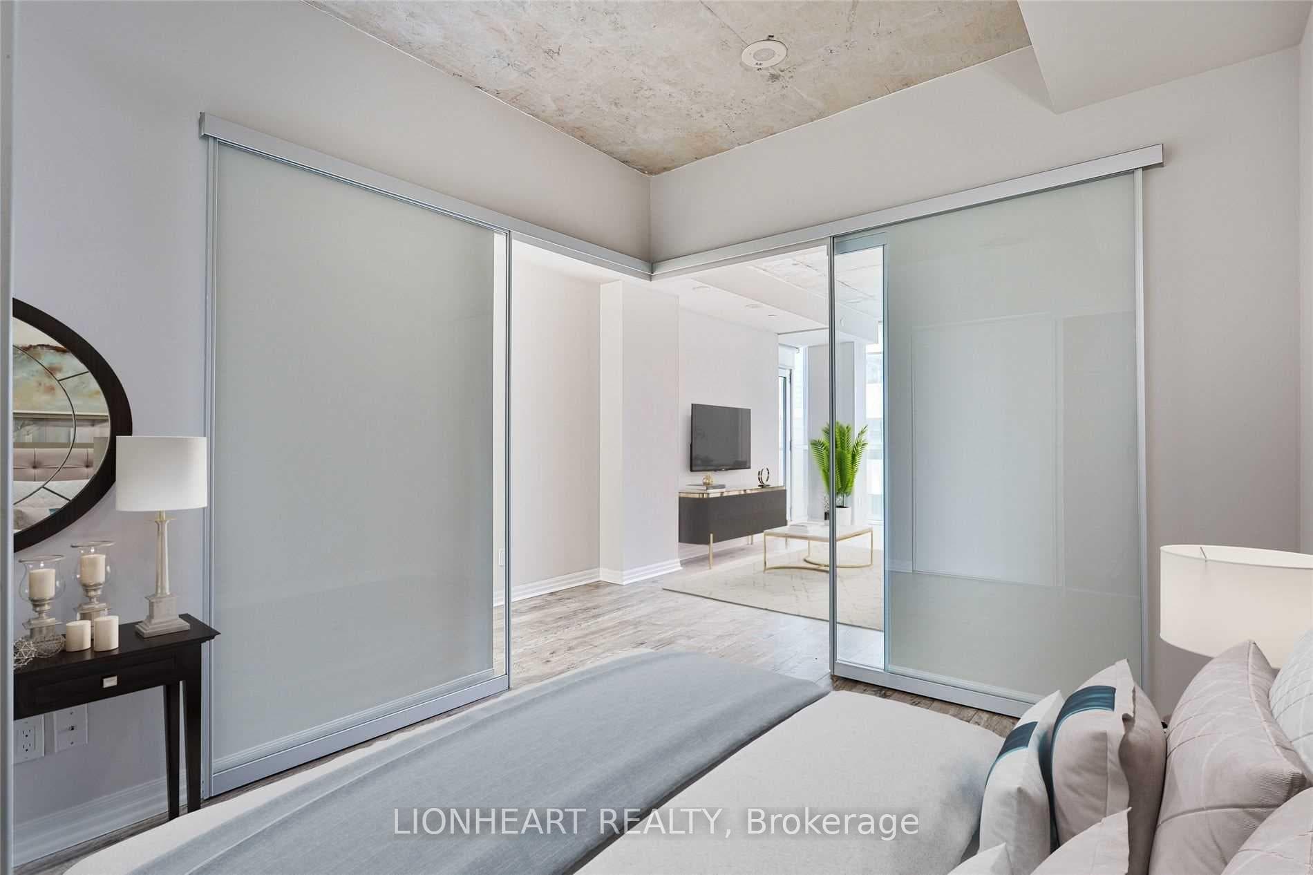 88 Blue Jays Way Unit 1014 photo 17