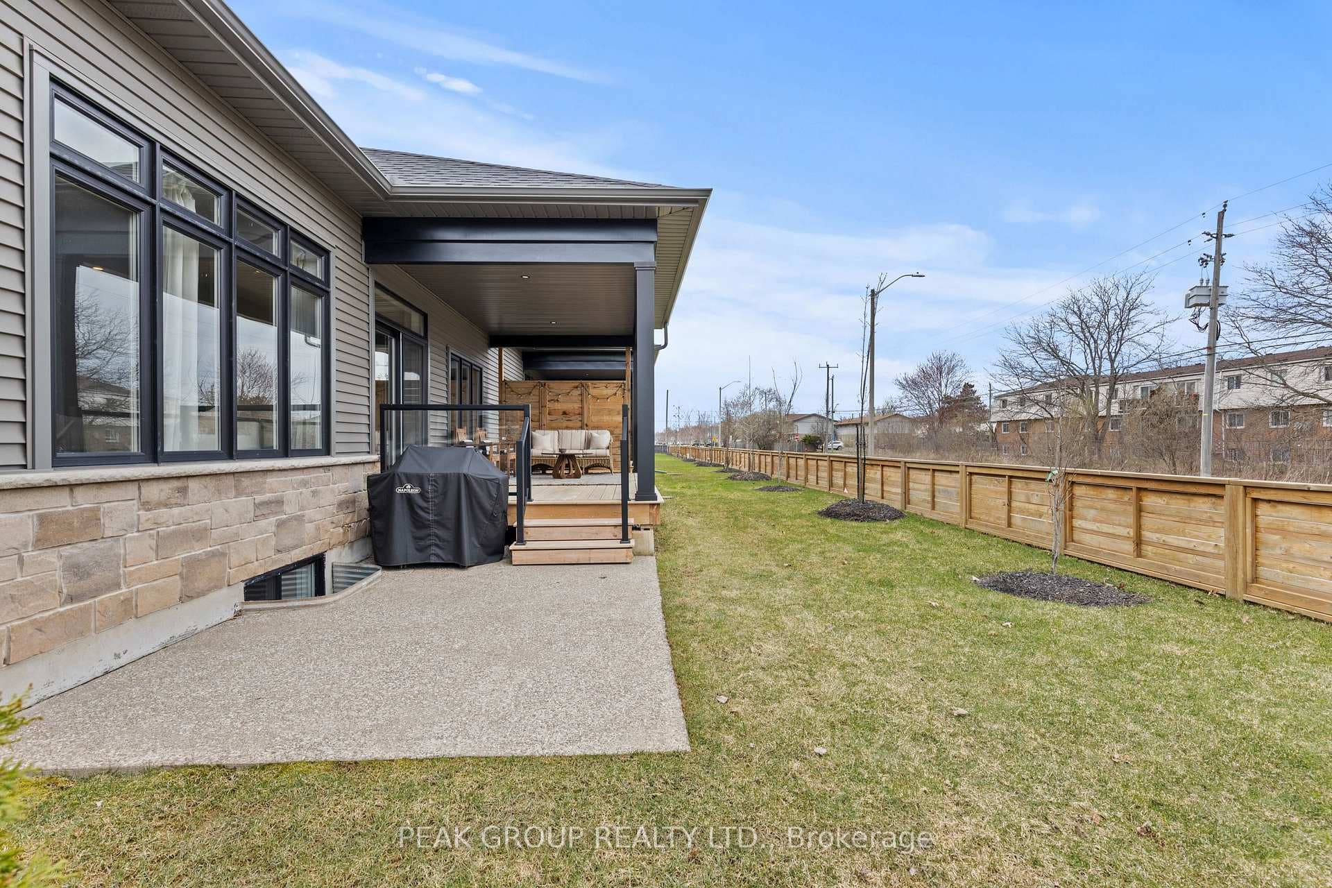 8974 Willoughby Drive Unit 8 photo 44