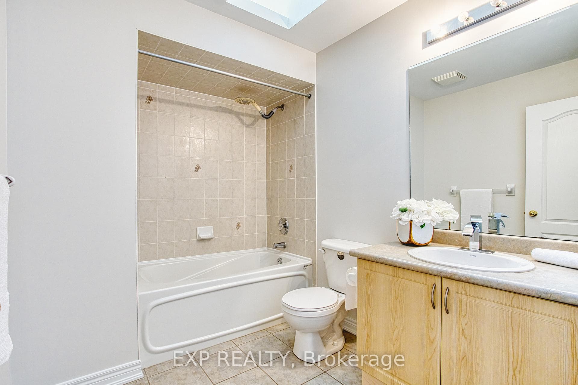 96 Glenmeadow Crescent photo 29