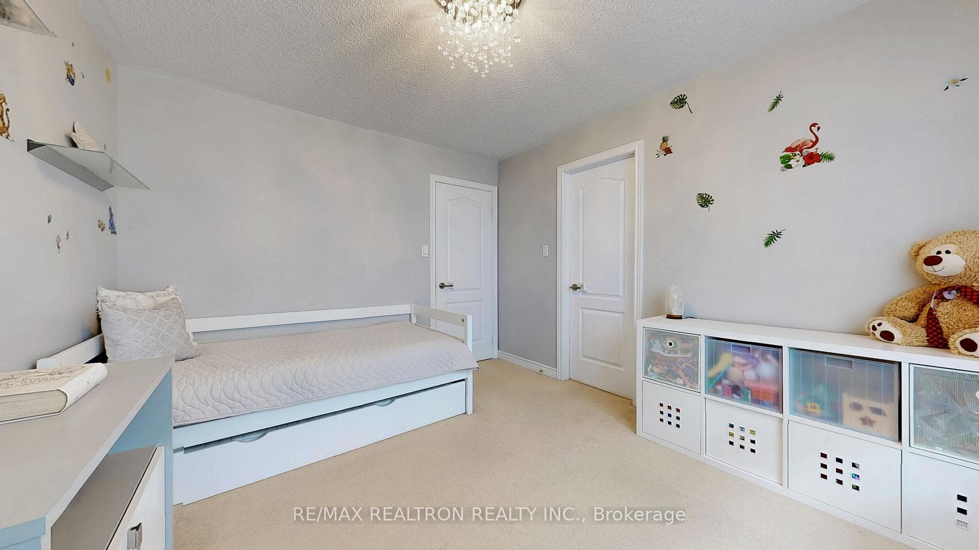 15 Belfry Drive photo 37