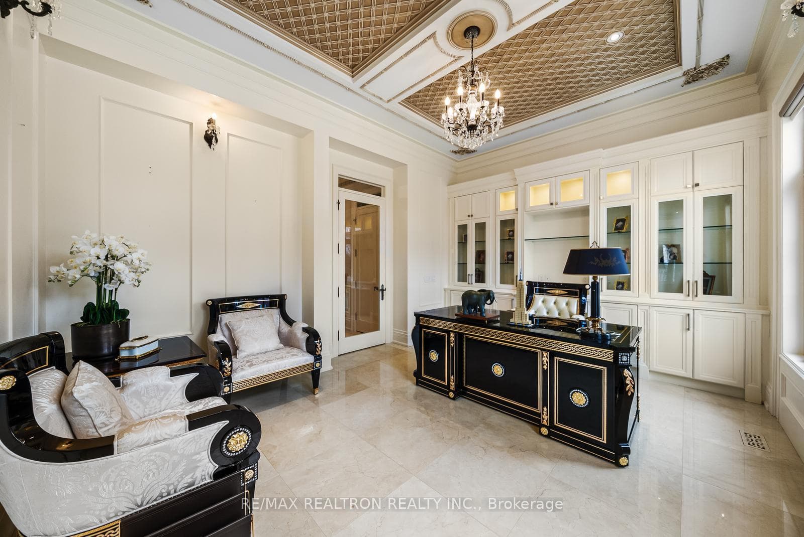 45 Kensington Drive photo 23